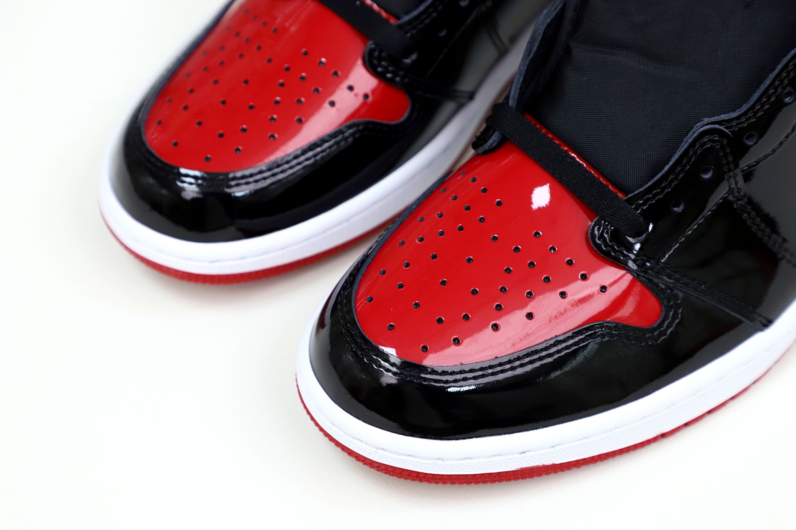 Kimi kick AIR JORDAN 1 HIGH OG BRED PATENT