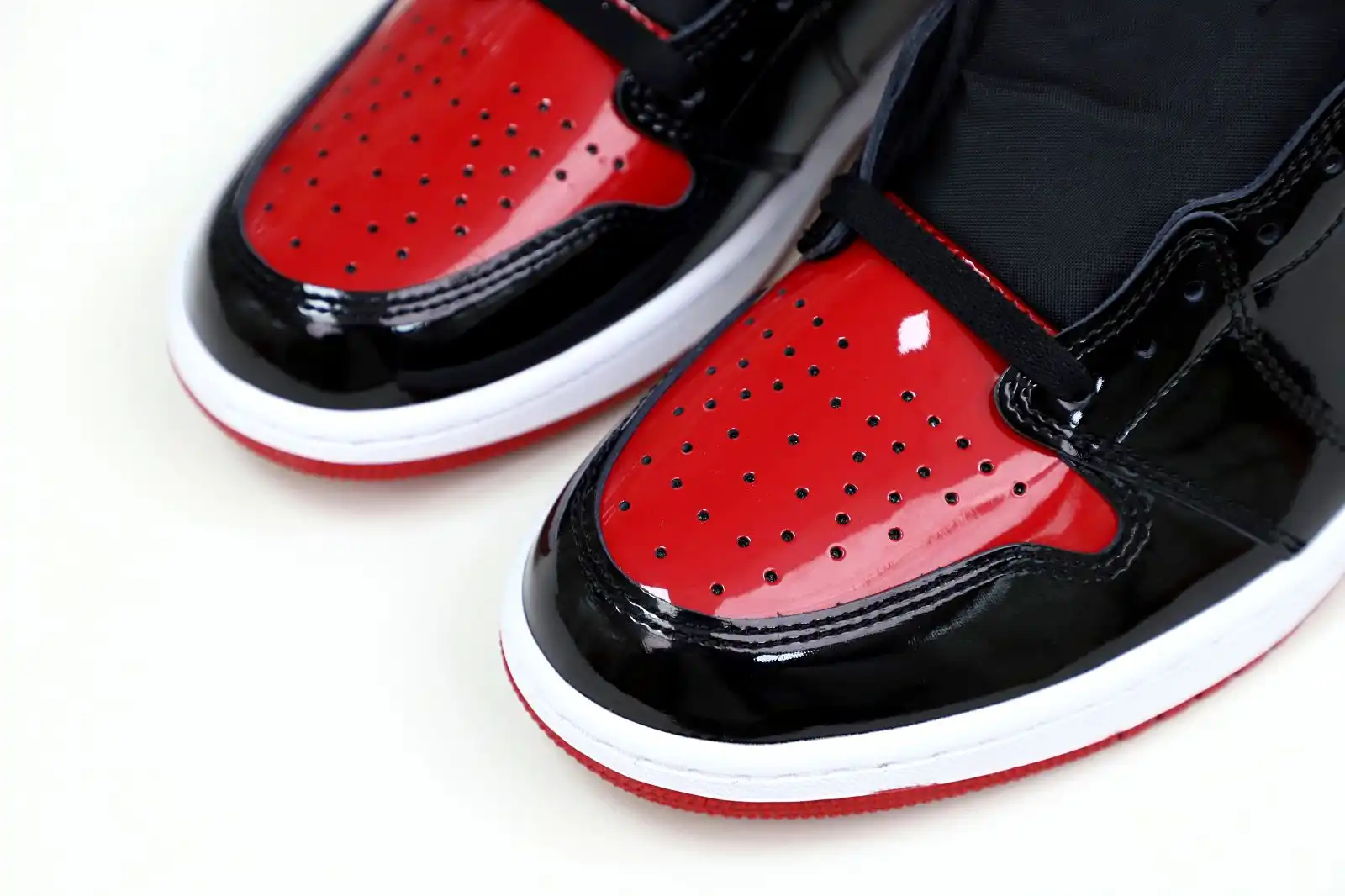 Kimikick AIR JORDAN 1 HIGH OG BRED PATENT