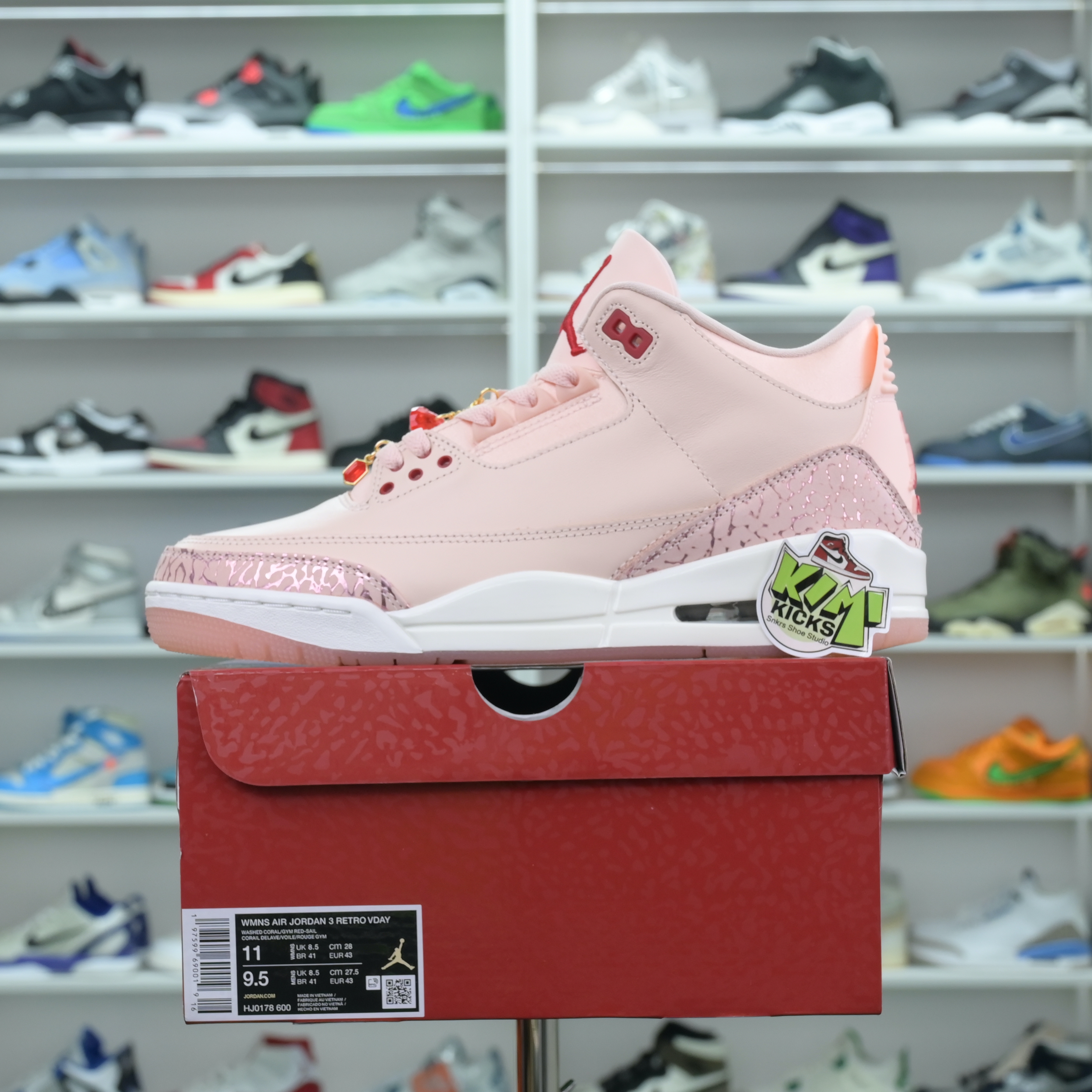 Kimi kick Jordan Air Jordan 3 Valentine's Day