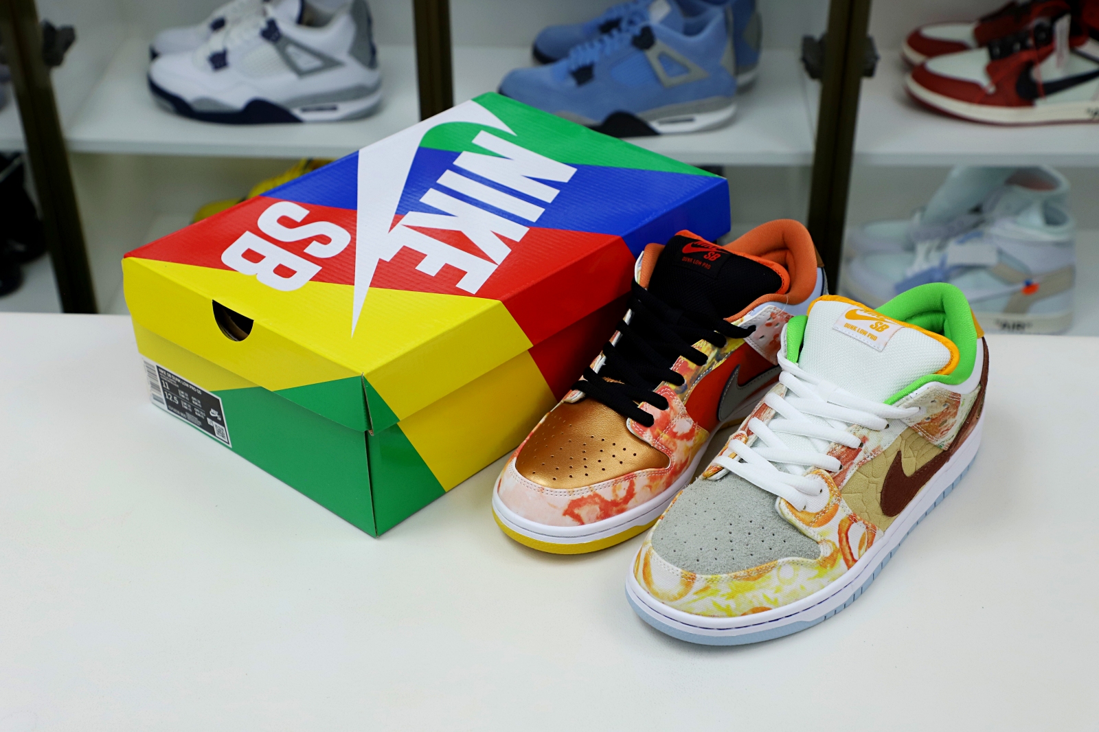 Kimi kick JASON DENG X DUNK LOW PRO SB 'STREET HAWKER'