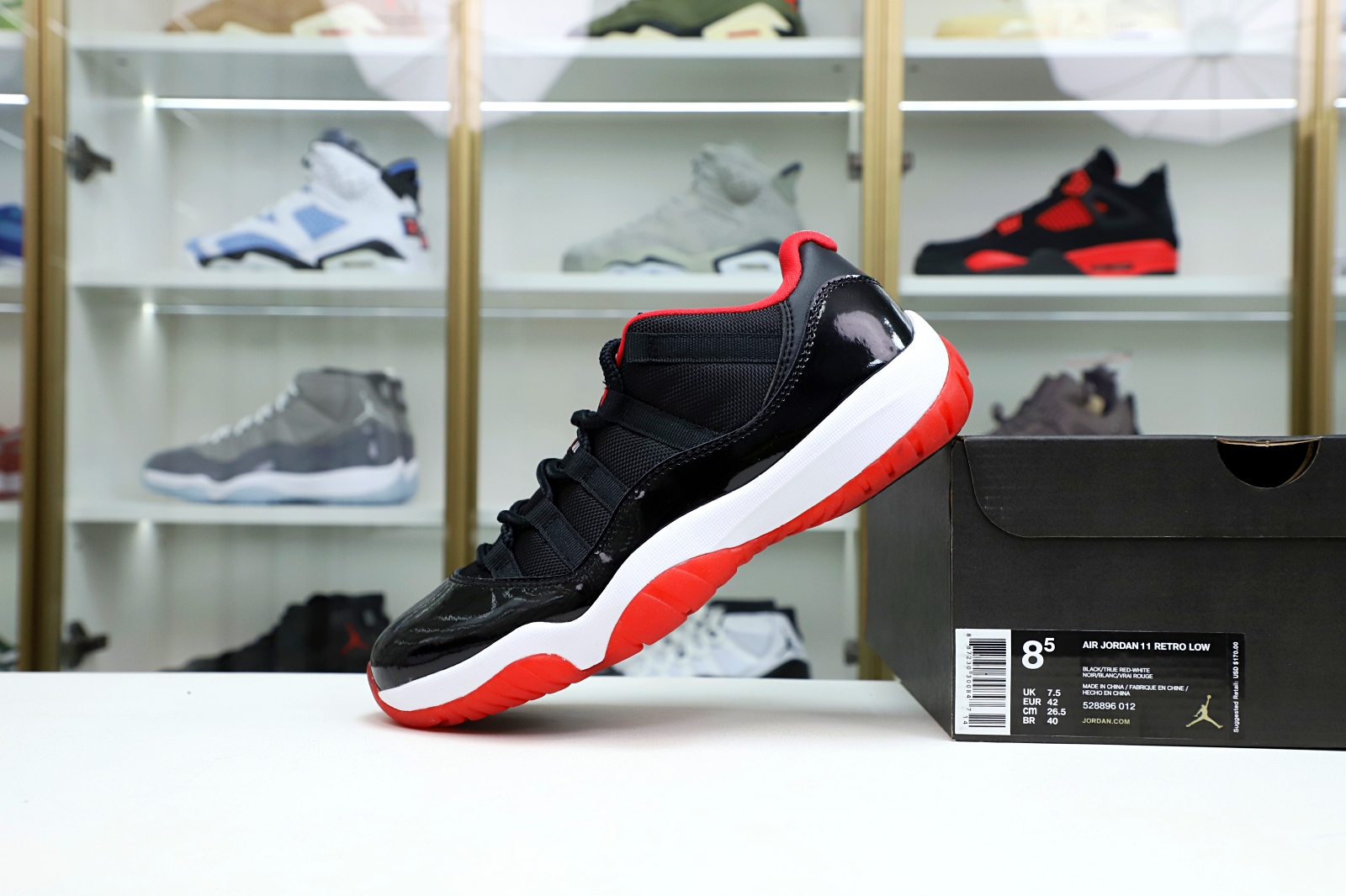 Kimi kick AIR JORDAN 11 RETRO BRED LOW