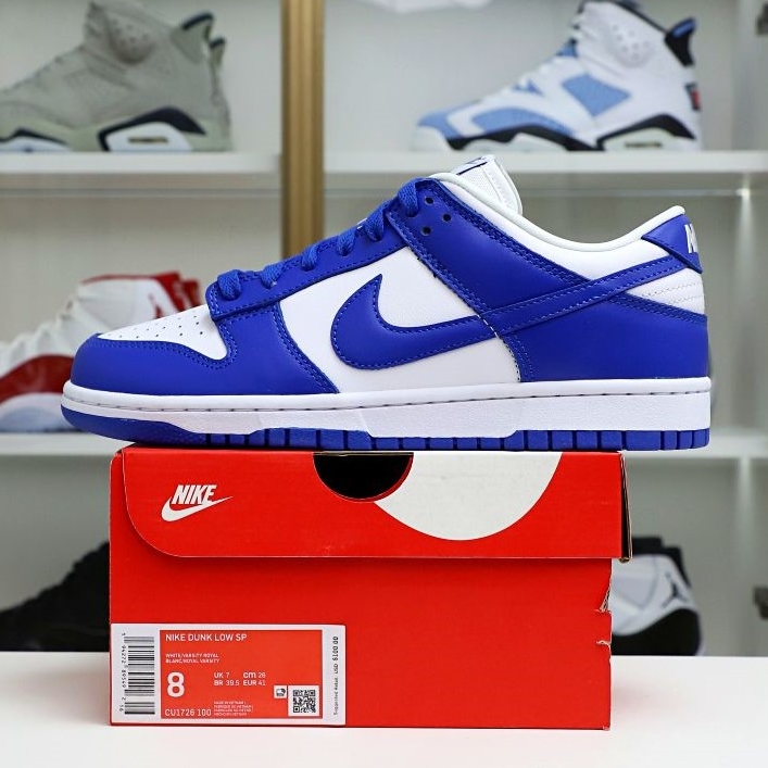 Kimi kick Nike Dunk Low  Kentucky