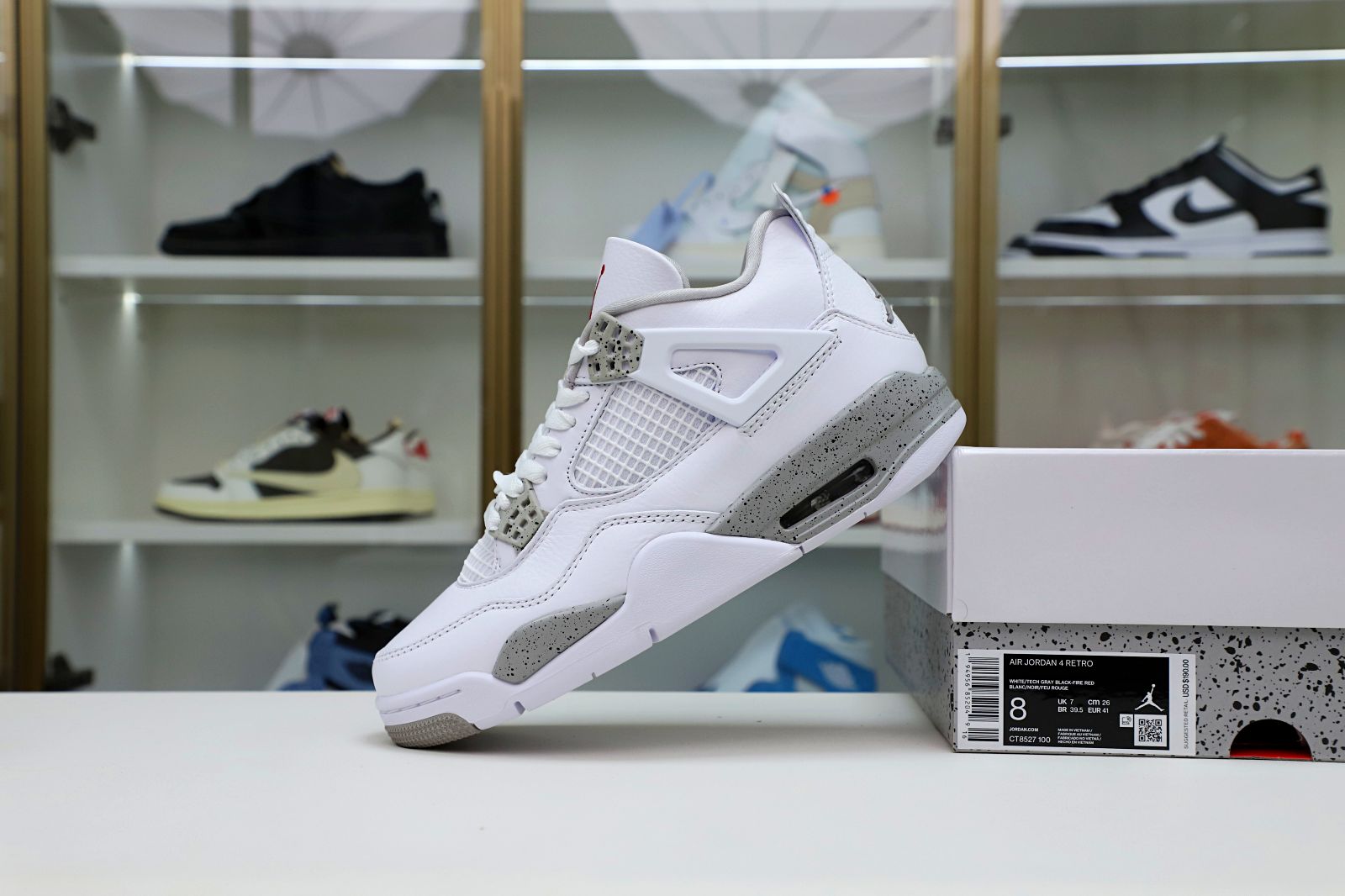 Kimi kick AIR JORDAN 4 RETRO 'WHITE OREO'