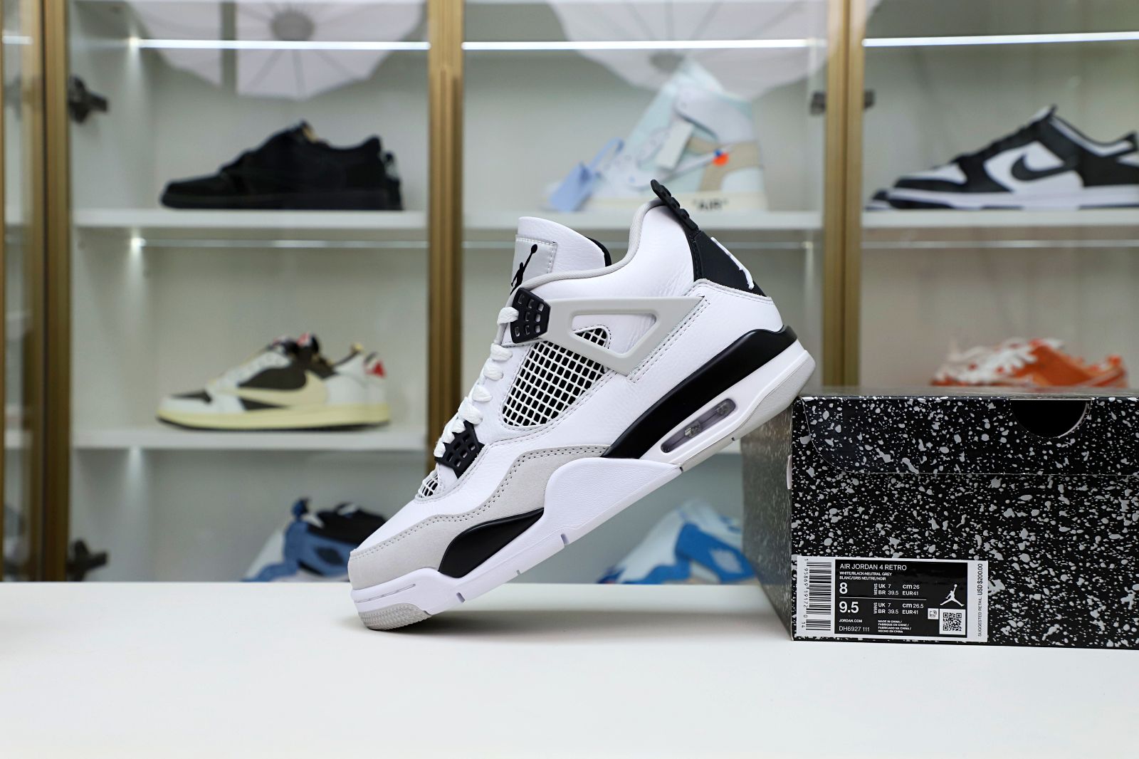 Kimi kick AIR JORDAN 4 MILITARY BLACK