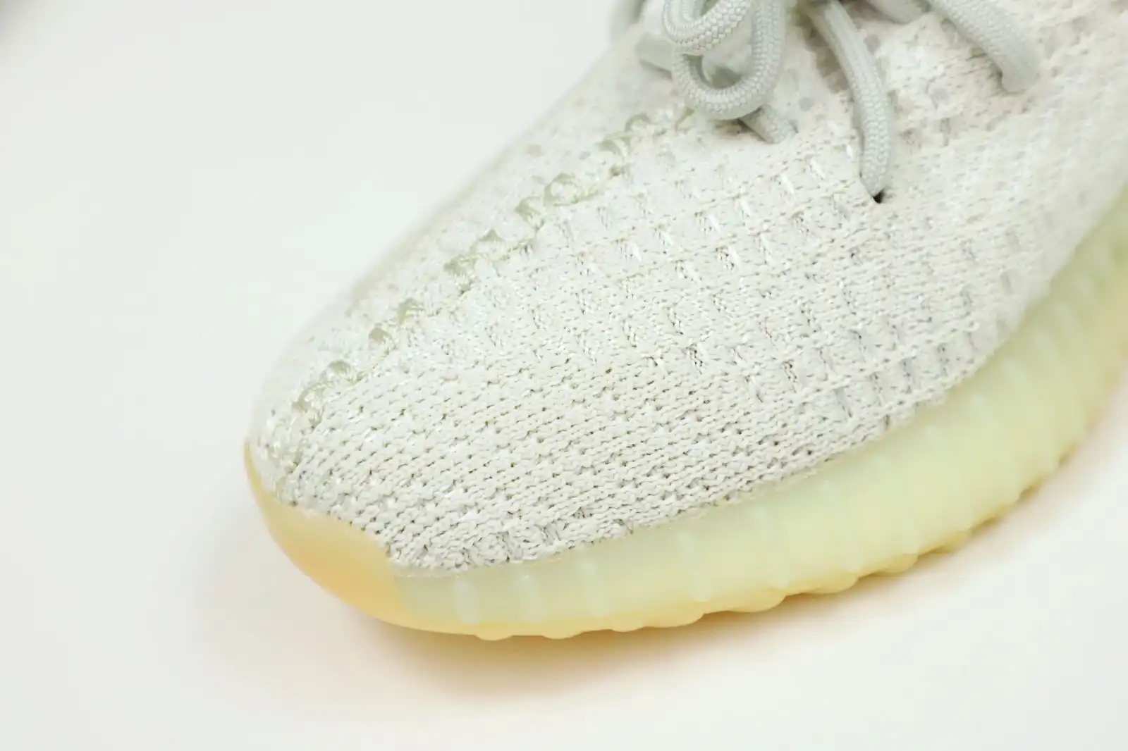 Kimikick YEEZY BOOST 350 V2 'NATURAL'