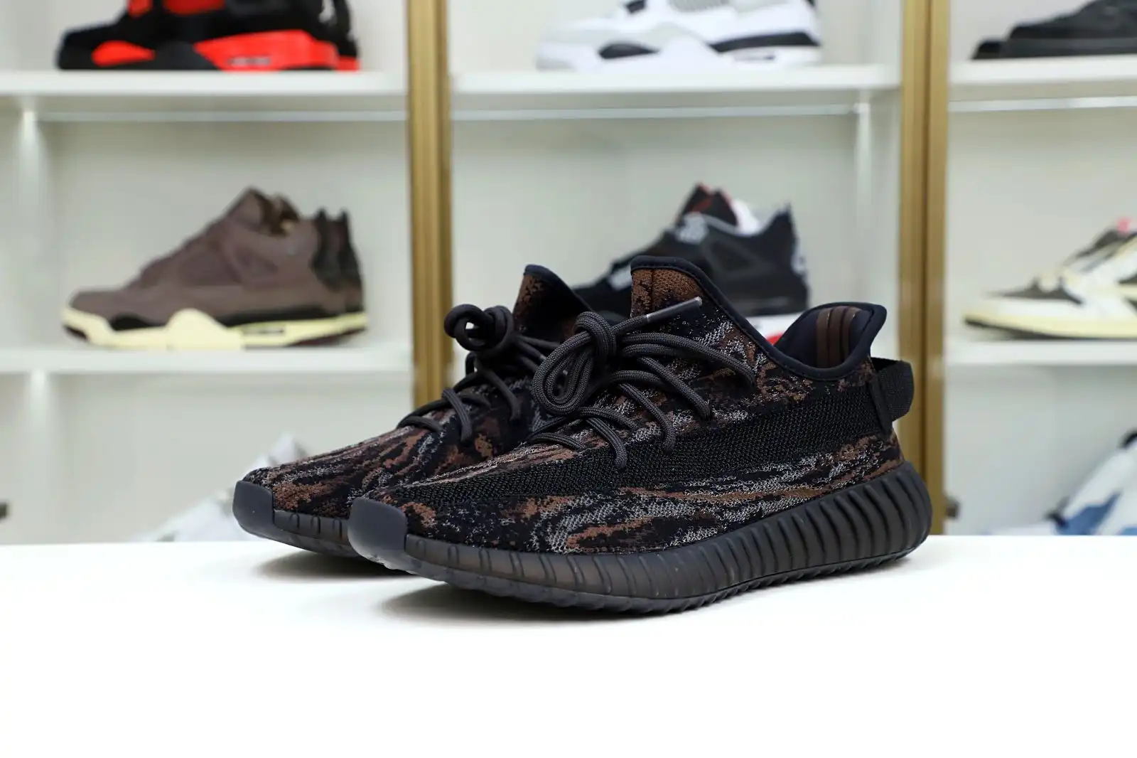 Kimikick YEEZY BOOST 350 V2 MX ROCK