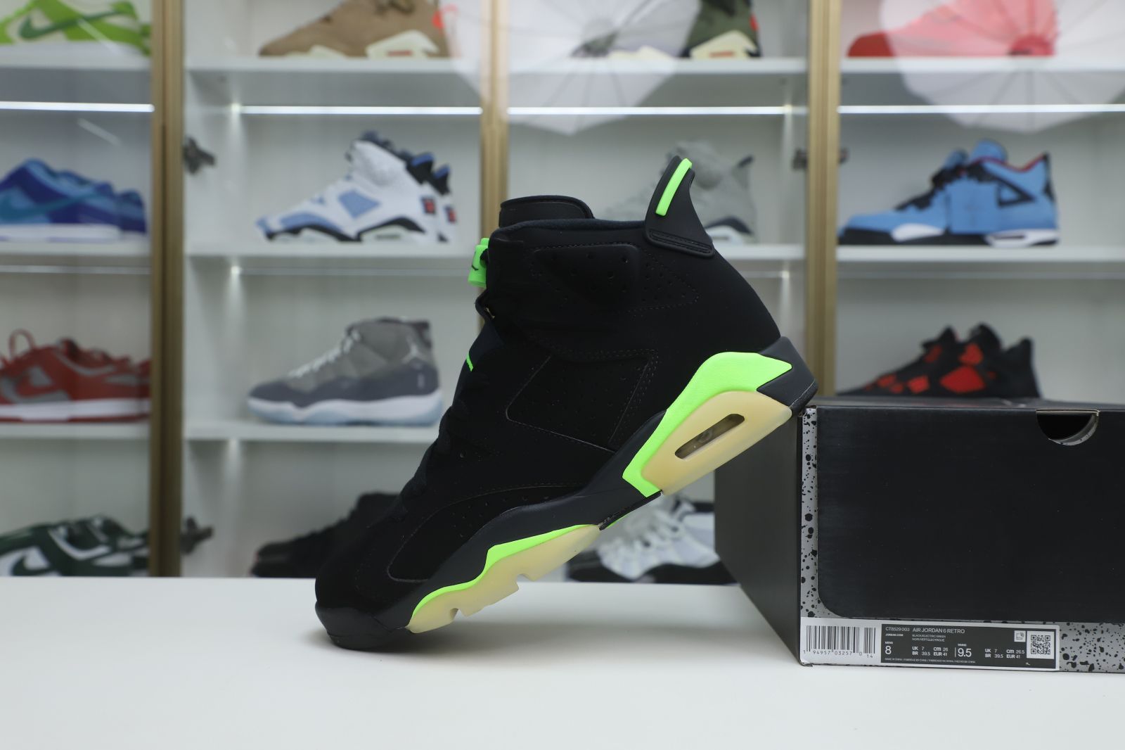 Kimi kick AIR JORDAN 6 RETRO 'ELECTRIC GREEN'