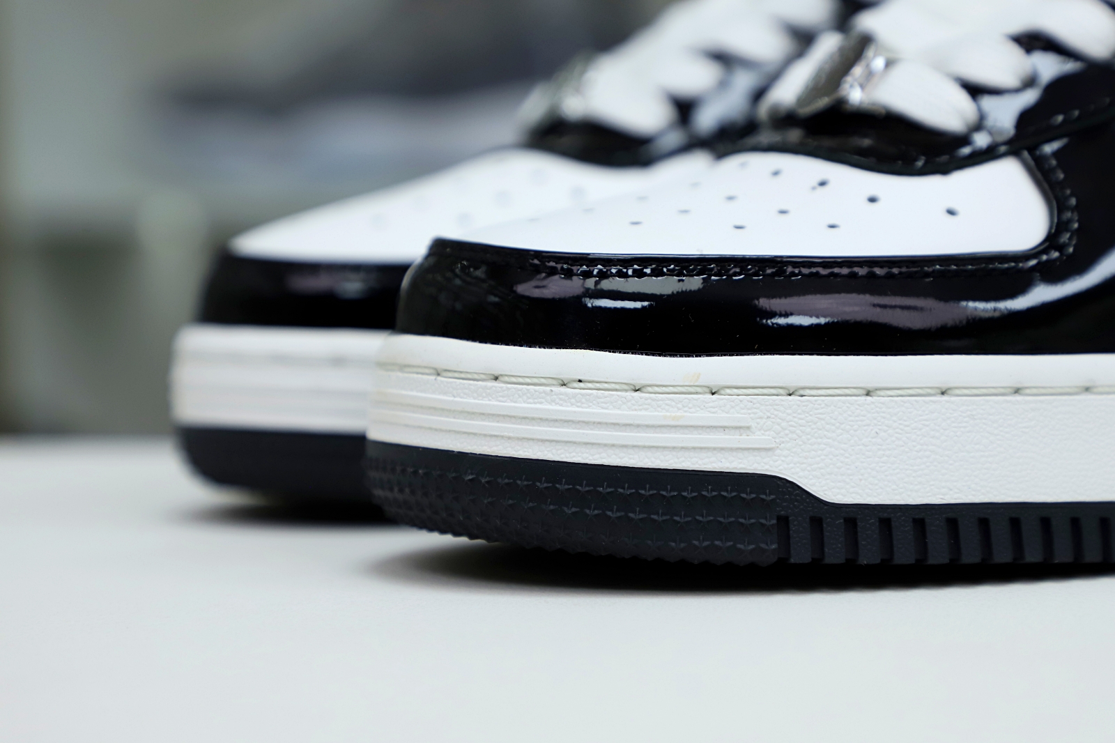 Kimi kick BAPESTA 'BLACK'