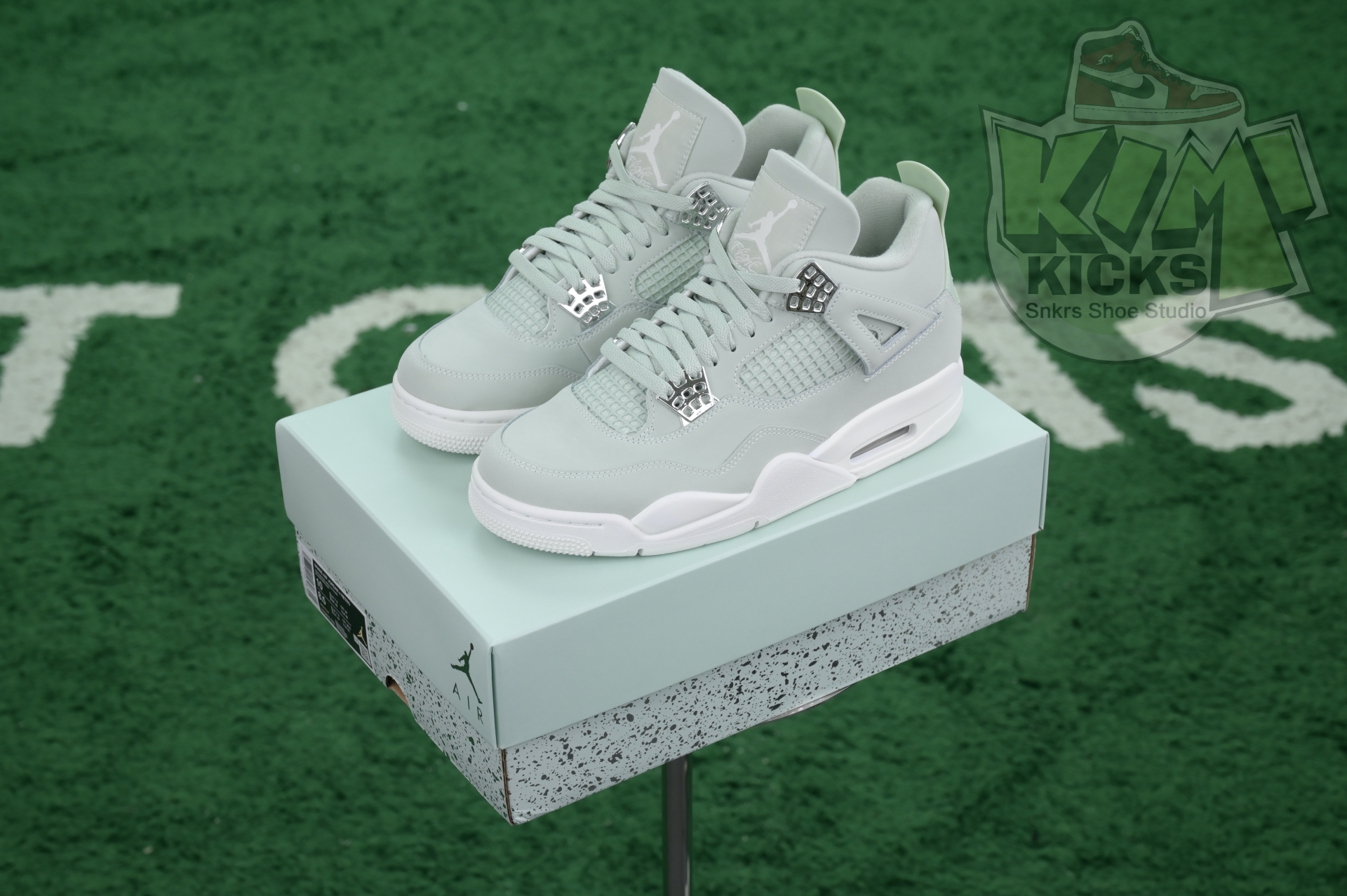 Kimi kick Jordan Air Jordan4“Seafoam”