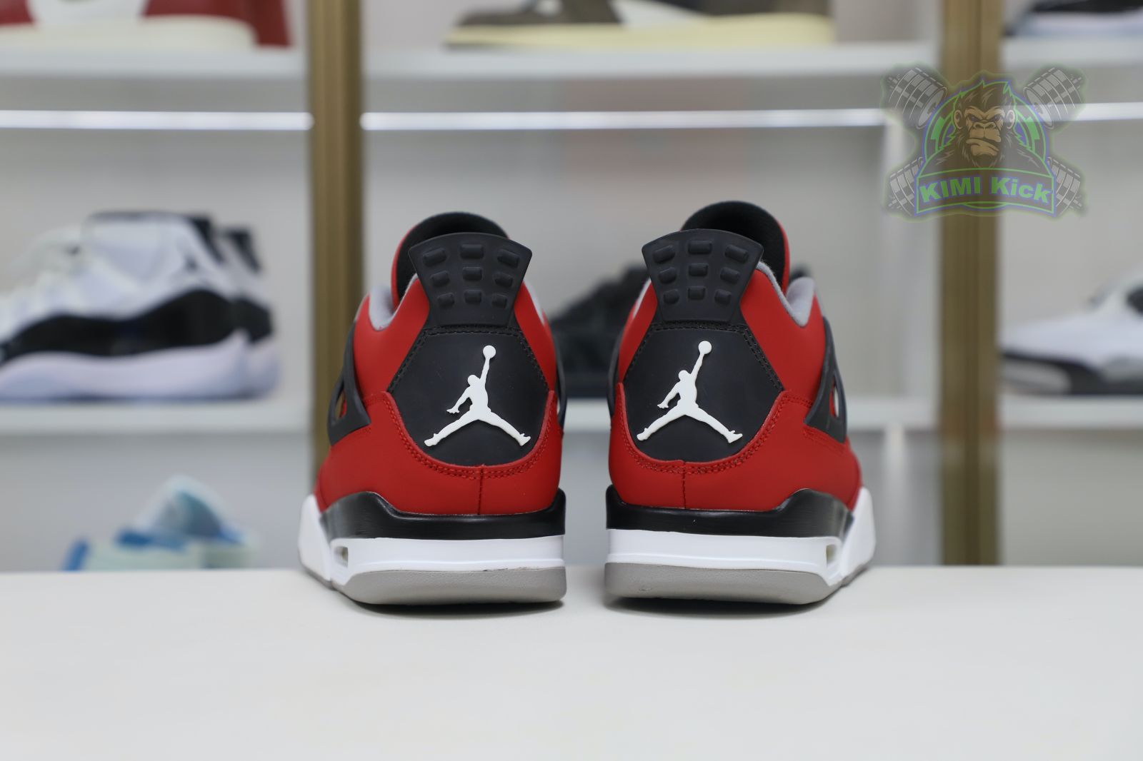 Kimi kick Jordan Air Jordan4 RetroToro Bravo