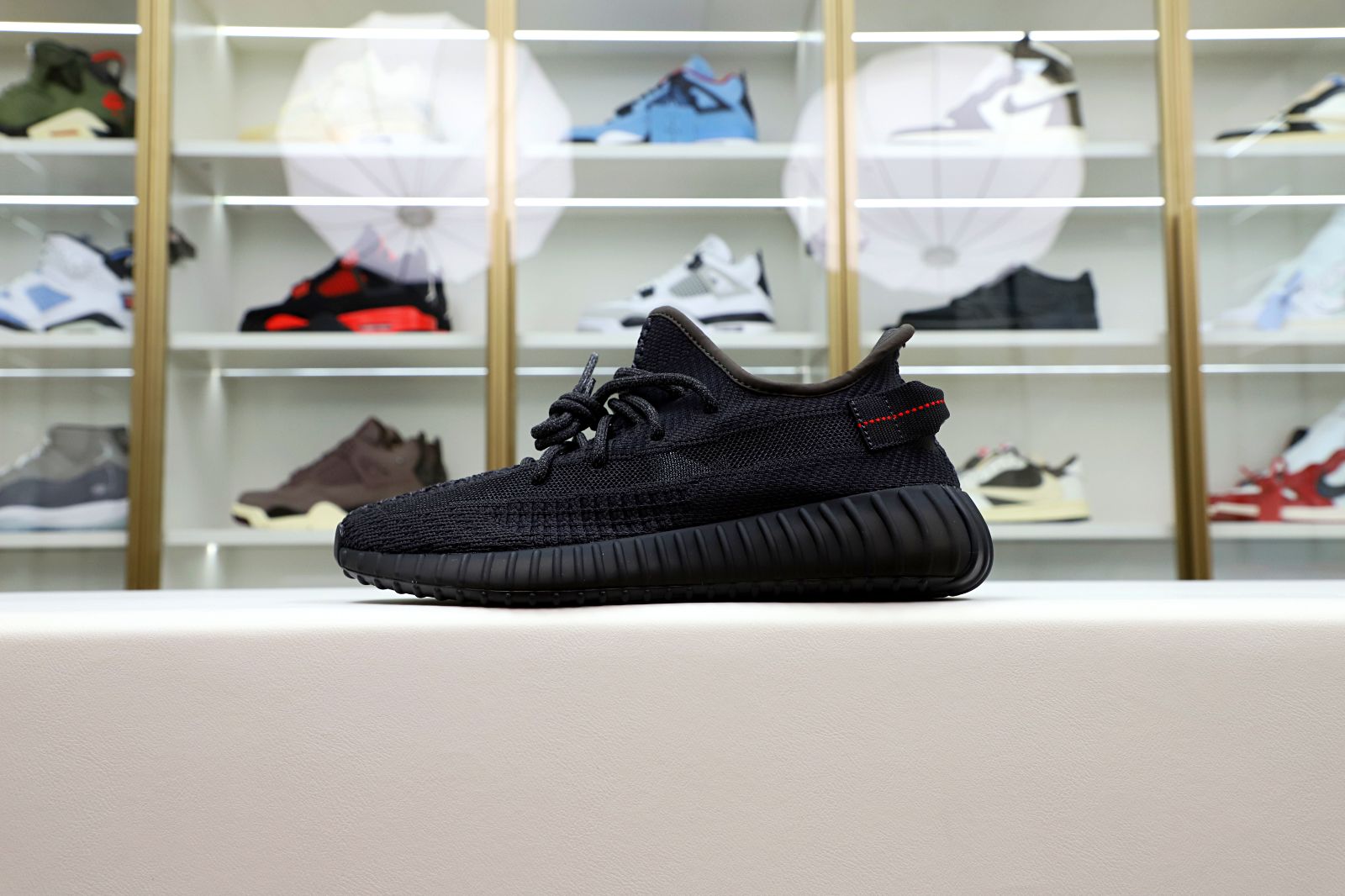 Kimi kick YEEZY BOOST 350 V2 'BLACK NON-REFLECTIVE'