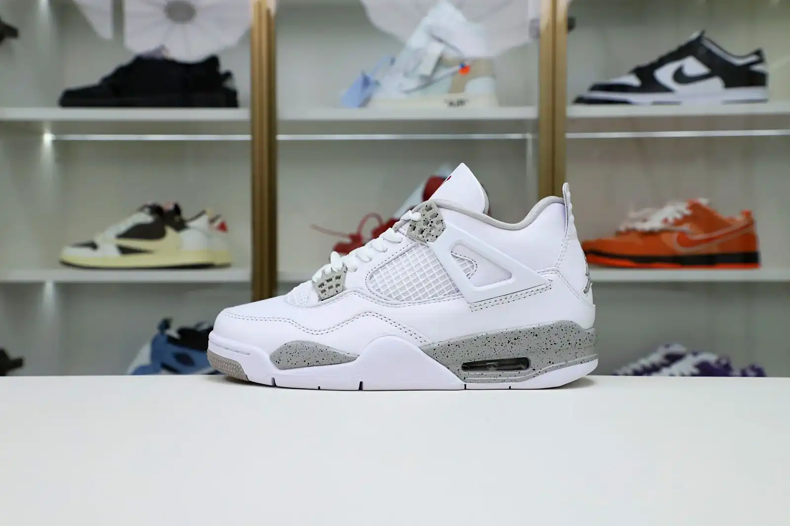 Kimikick AIR JORDAN 4 RETRO 'WHITE OREO'