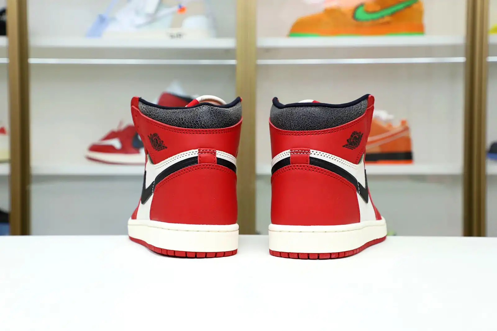 Kimikick AIR JORDAN 1 REIMAGINED LOST AND FOUND “CHICAGO” 2022