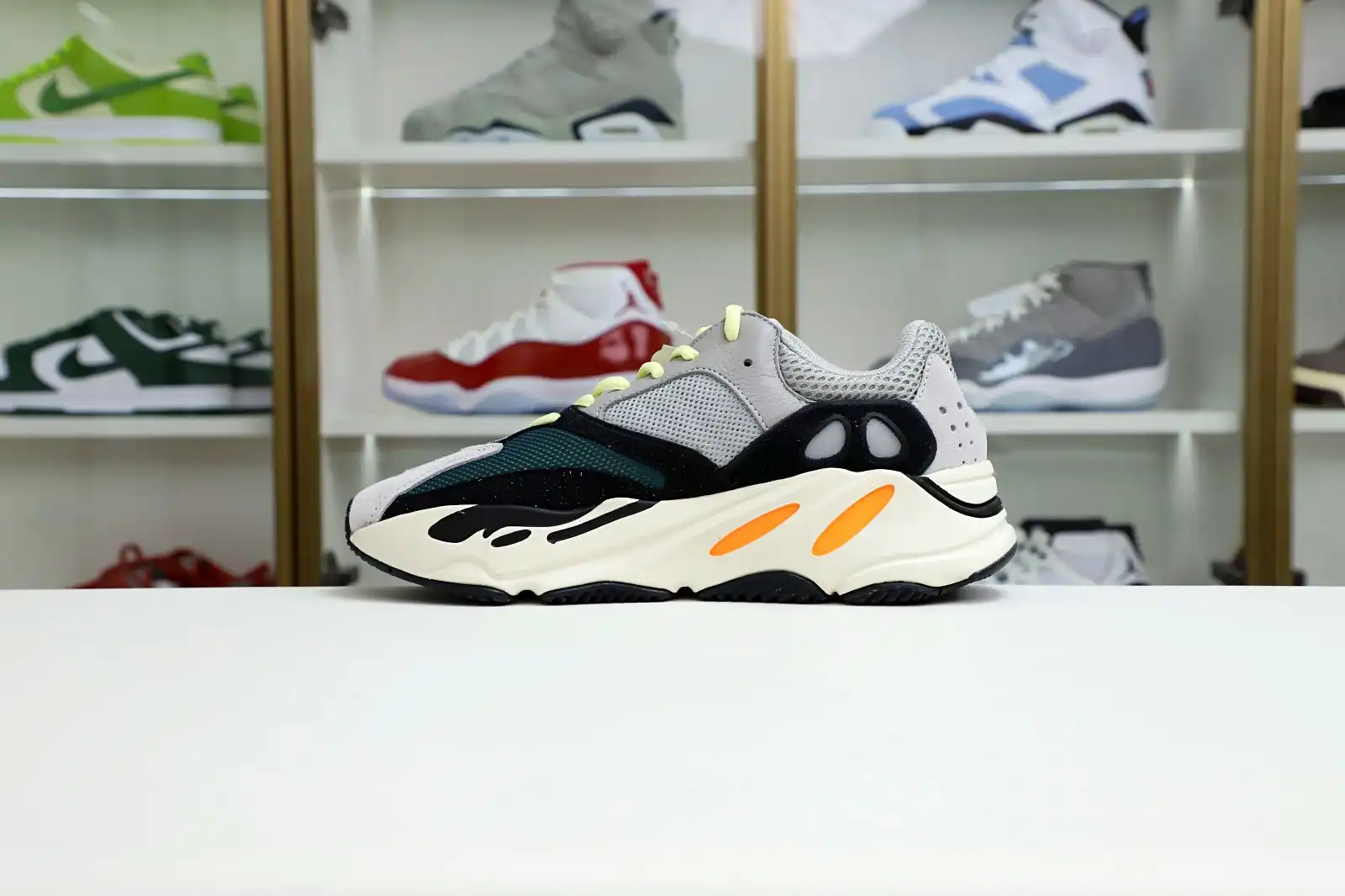 Kimikick YEEZY BOOST 700 'WAVE RUNNER'