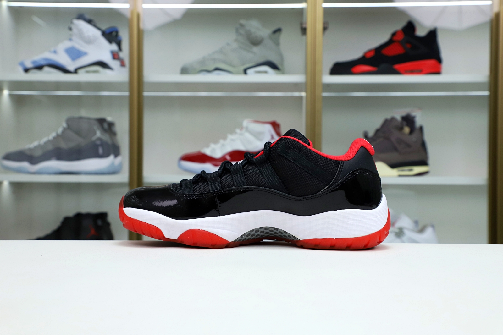 Kimi kick AIR JORDAN 11 RETRO BRED LOW