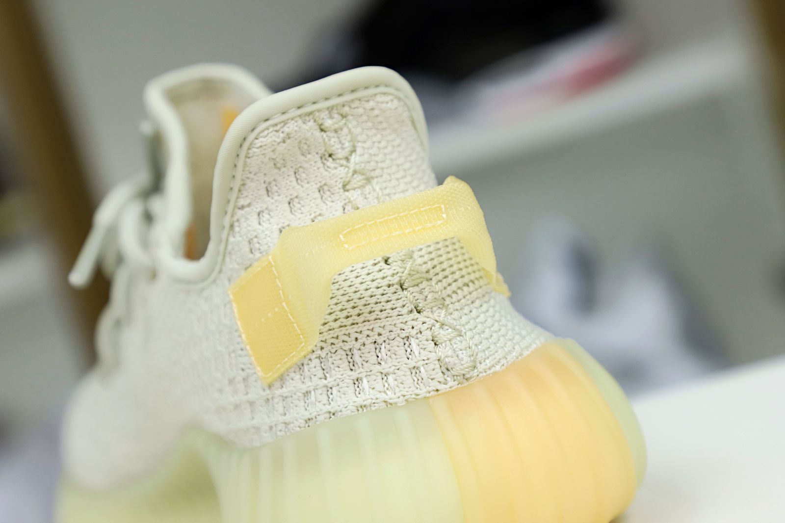 Kimi kick YEEZY BOOST 350 V2 'NATURAL'