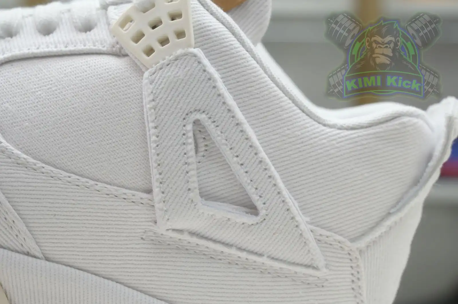 Kimikick Jordan Air Jordan 4 levis white (levis tag)