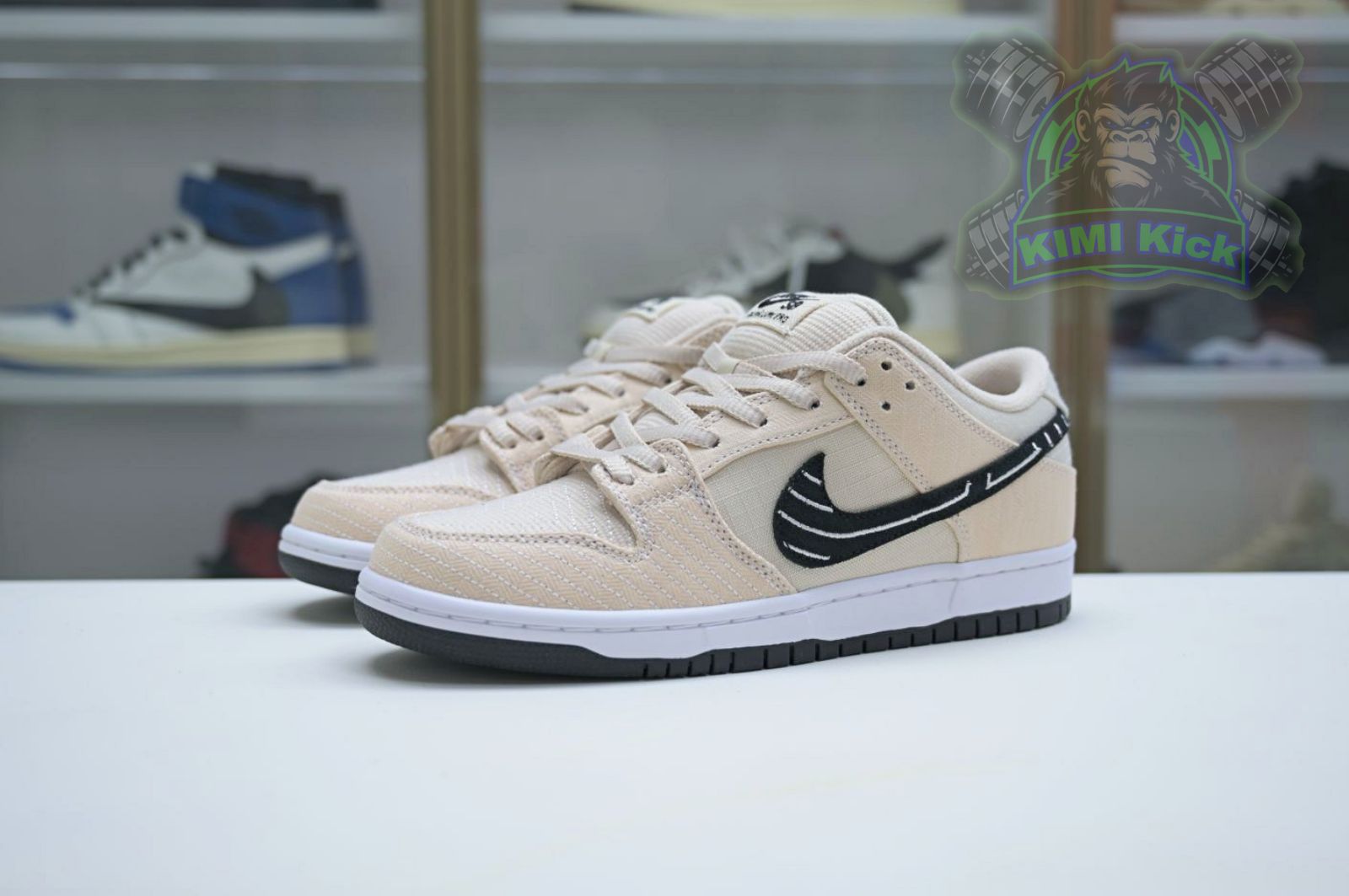 Kimi kick Albino &amp; Preto x Nike Dunk SB Low Pro 