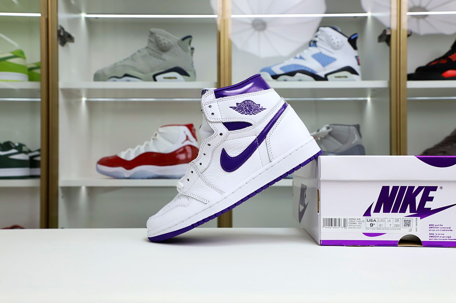 Kimi kick Air Jordan 1 High OG Court Purple