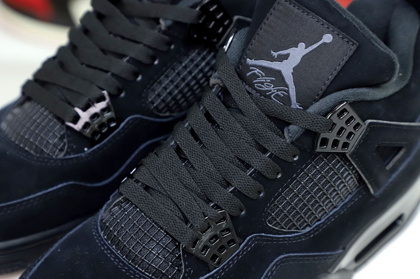 Kimi kick AIR JORDAN 4 RETRO 'BLACK CAT' 2020