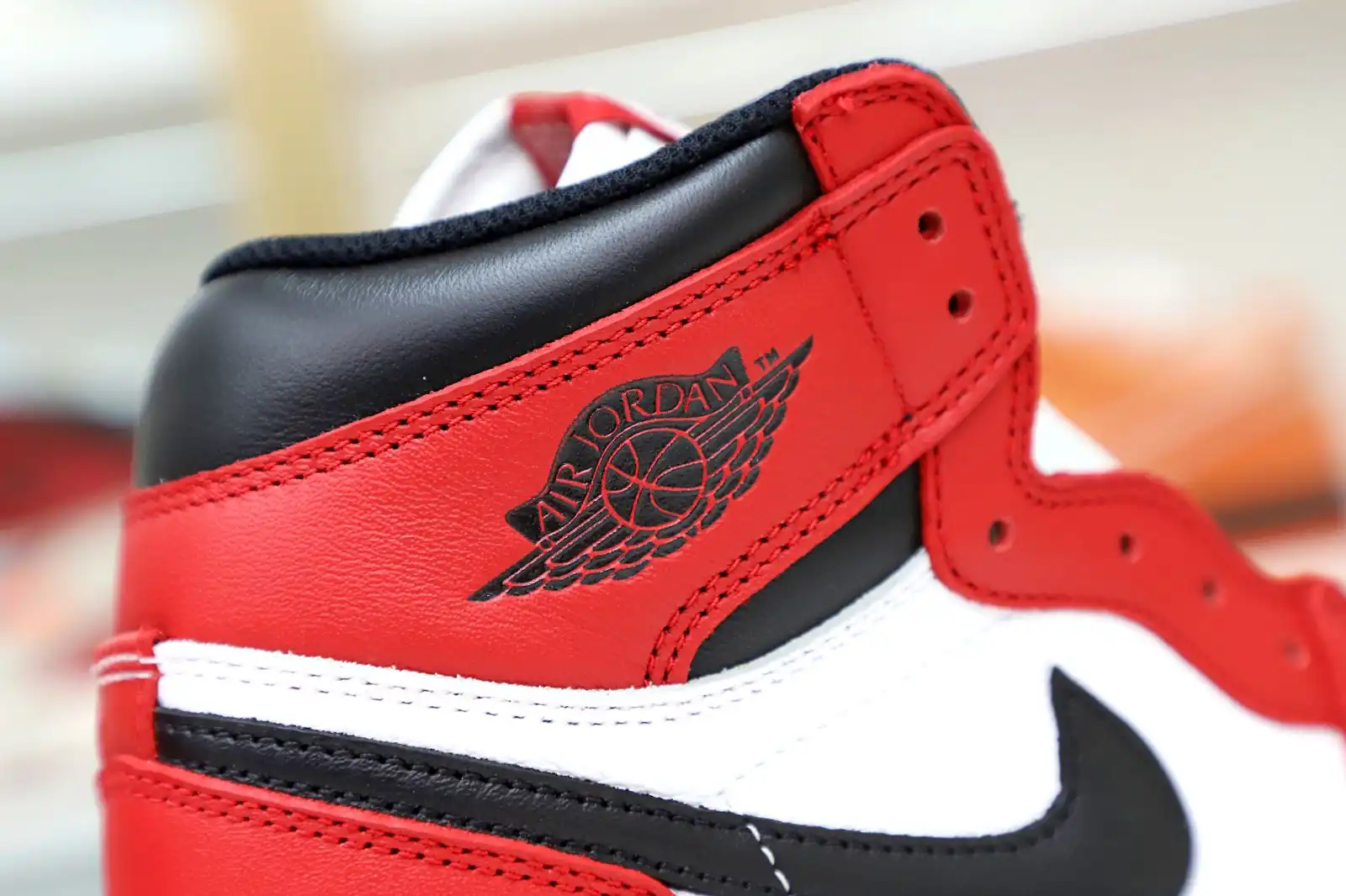 Kimikick AIR JORDAN 1 RETRO HIGH OG 'CHICAGO' 2015