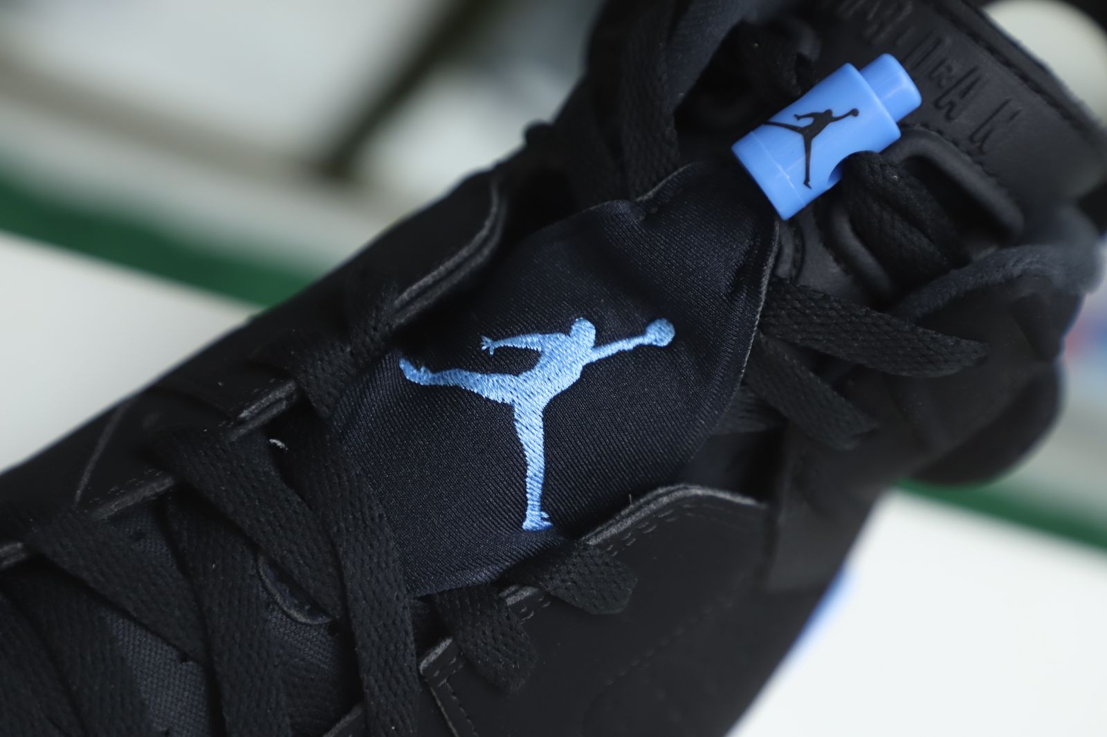 Kimi kick Jordan Air Jordan 6 unc