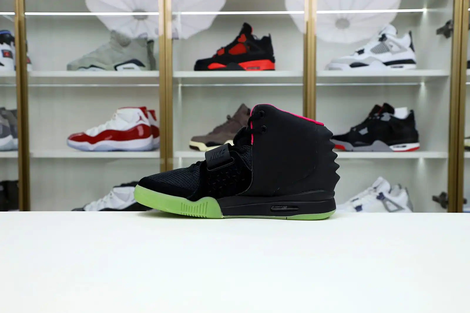 Kimikick Nike Air Yeezy 2 solar red