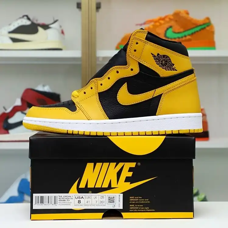 Kimi kick AIR JORDAN 1 HIGH RETRO OG 'POLLEN'