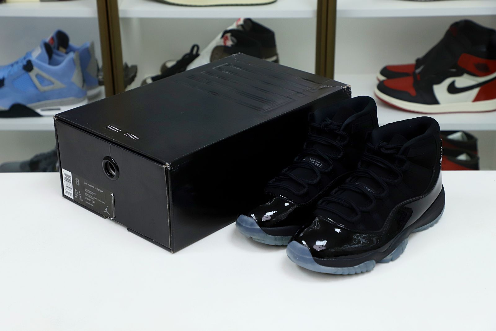 Kimi kick AIR JORDAN 11 RETRO 'CAP AND GOWN'