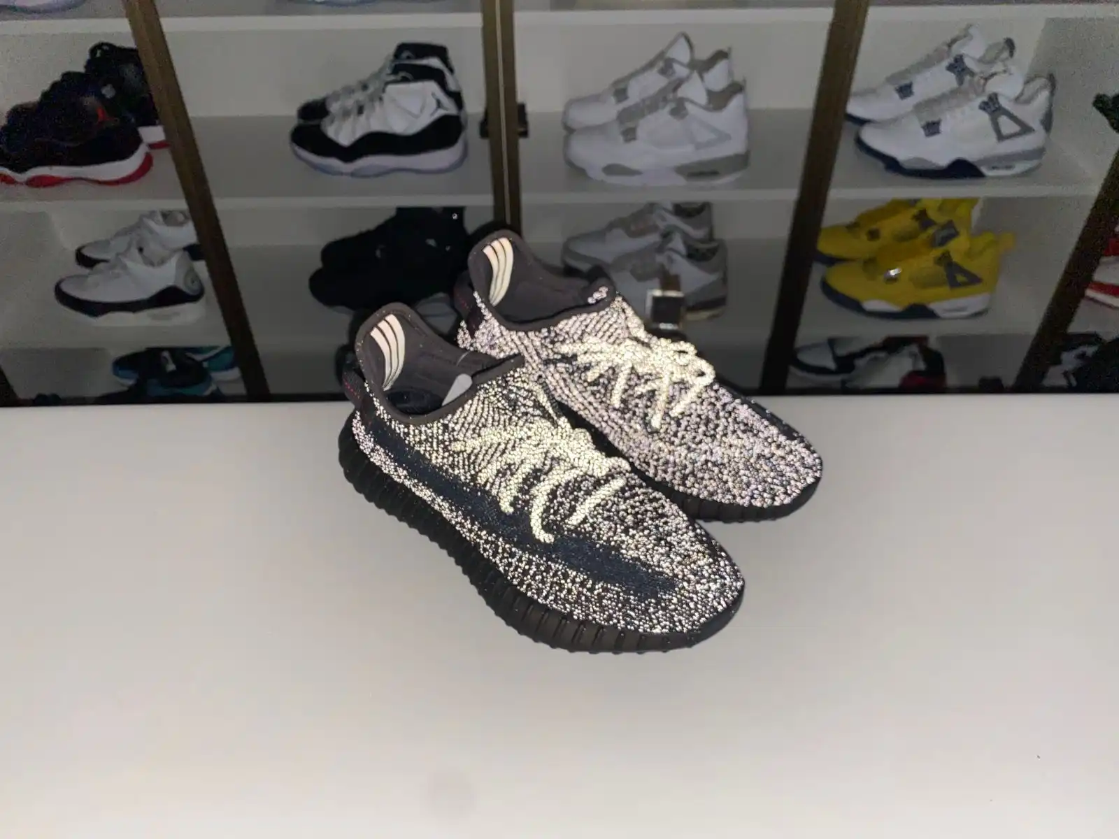 Kimikick YEEZY BOOST 350 V2 'BLACK REFLECTIVE'