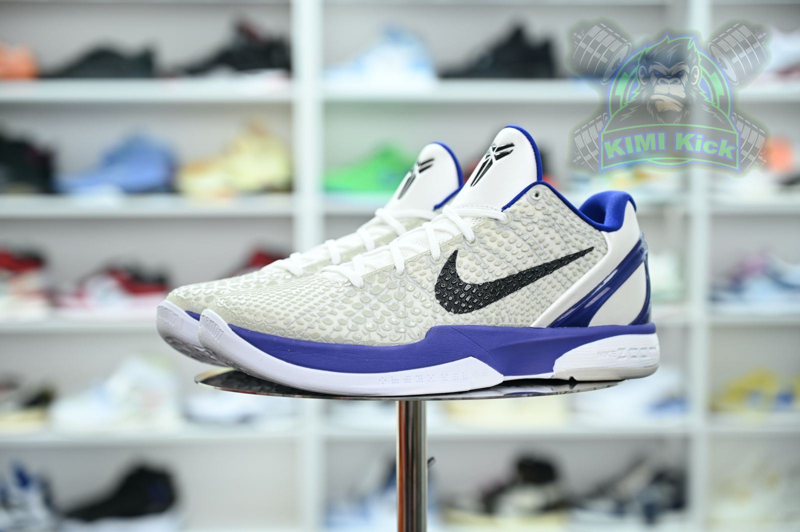 Kimi kick Nike Zoom Kobe 6Concord