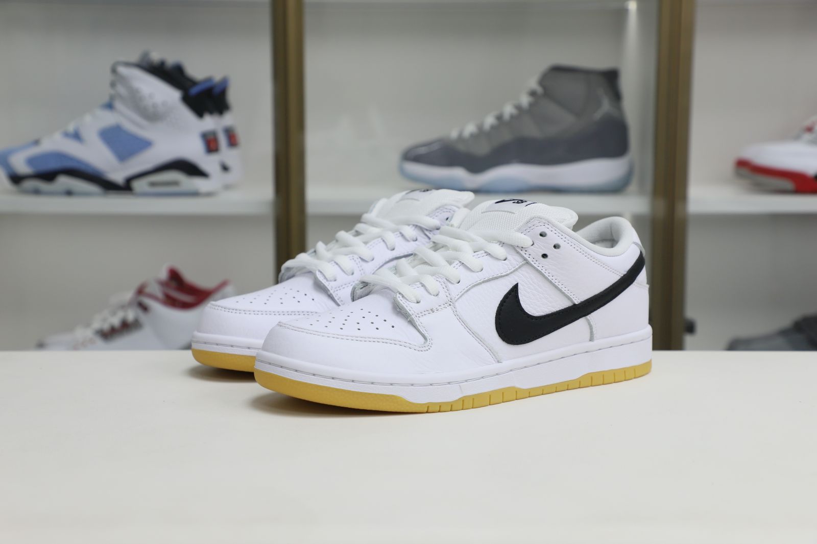 Kimi kick Nike Dunk SB Low pro iso