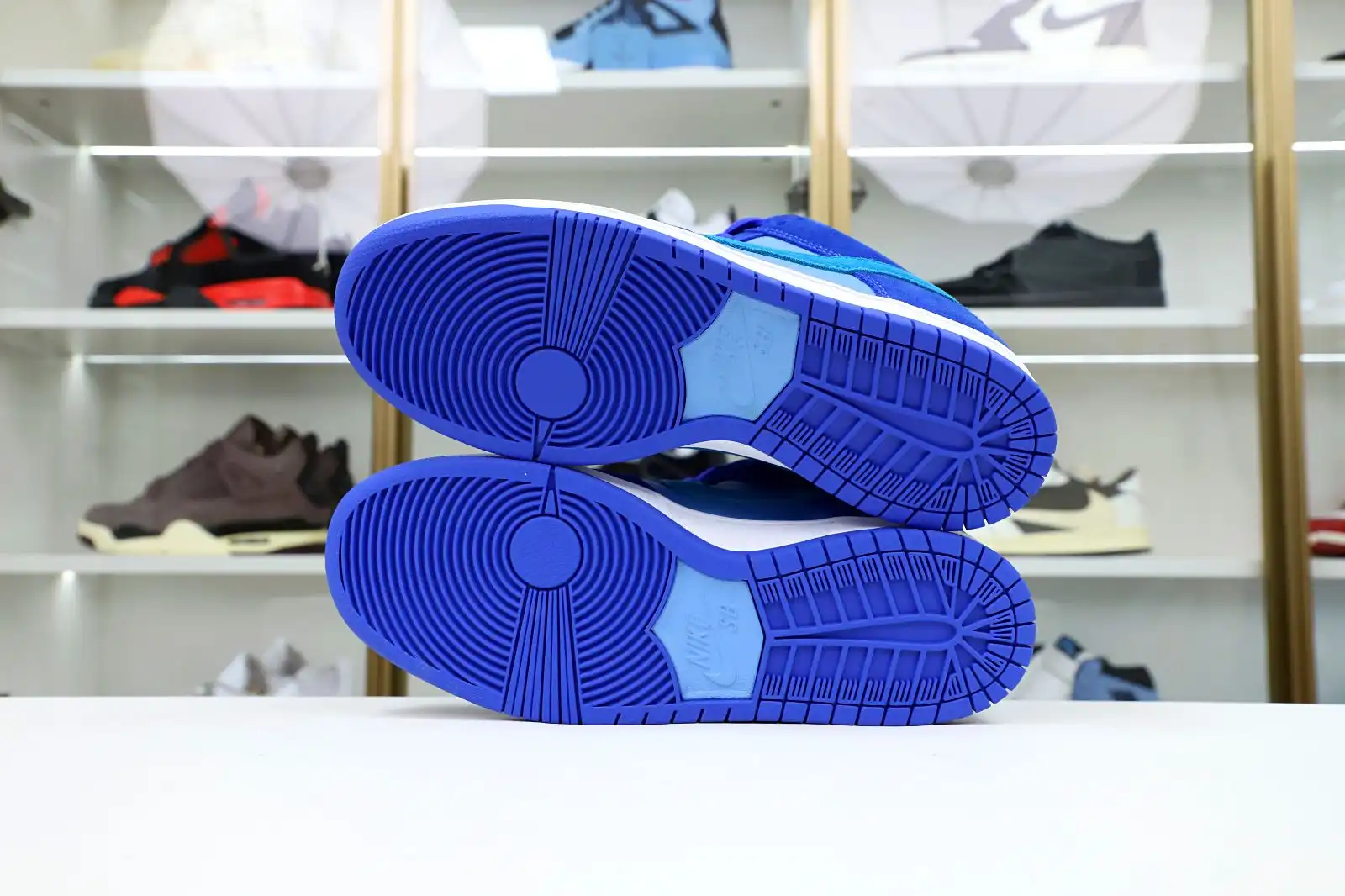 Kimikick NIKE SB DUNK LOW BLUE RASPBERRY