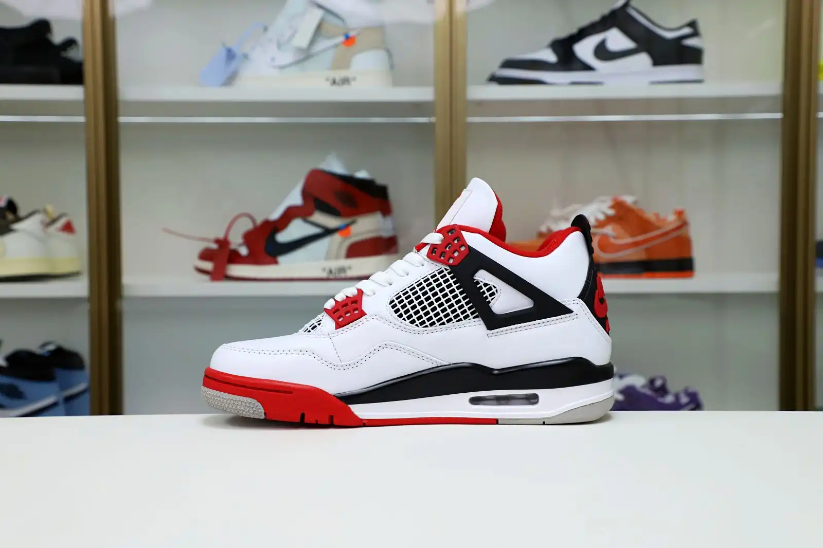 Cheap Kimi kick AIR JORDAN 4 RETRO 'FIRE RED' 2012