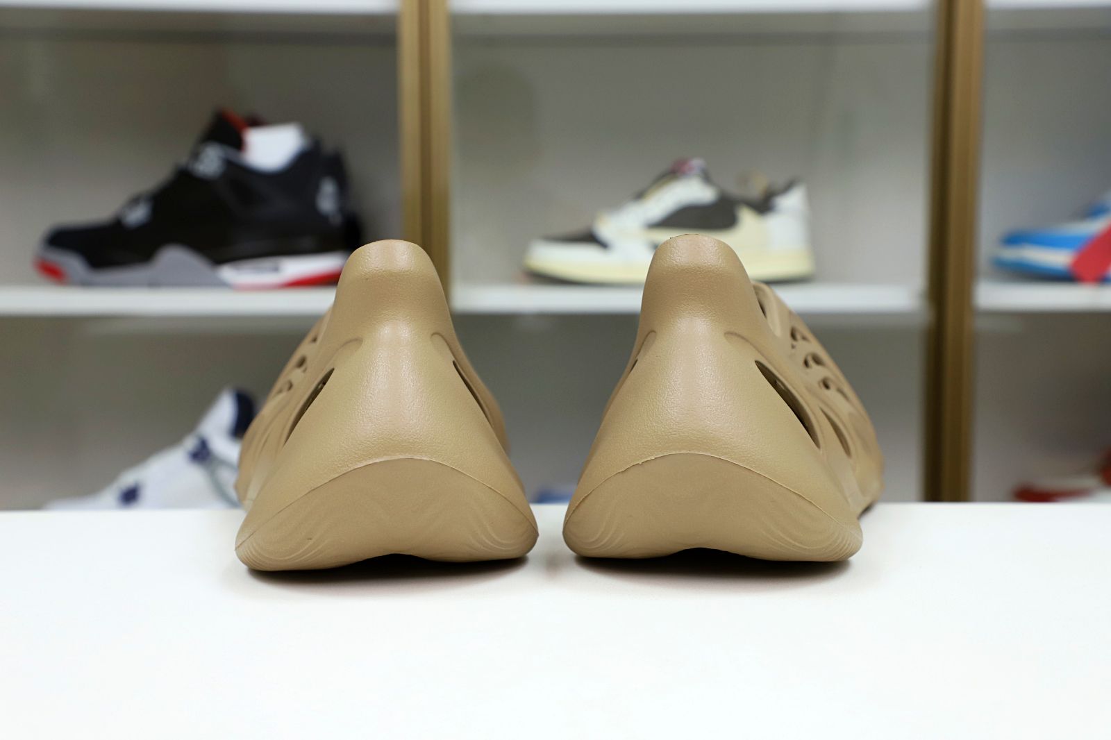 Kimi kick YEEZY FOAM RUNNER GV6774