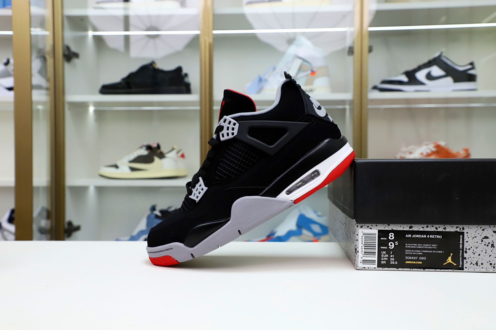 Kimi kick AIR JORDAN 4 RETRO OG 'BRED' 2019