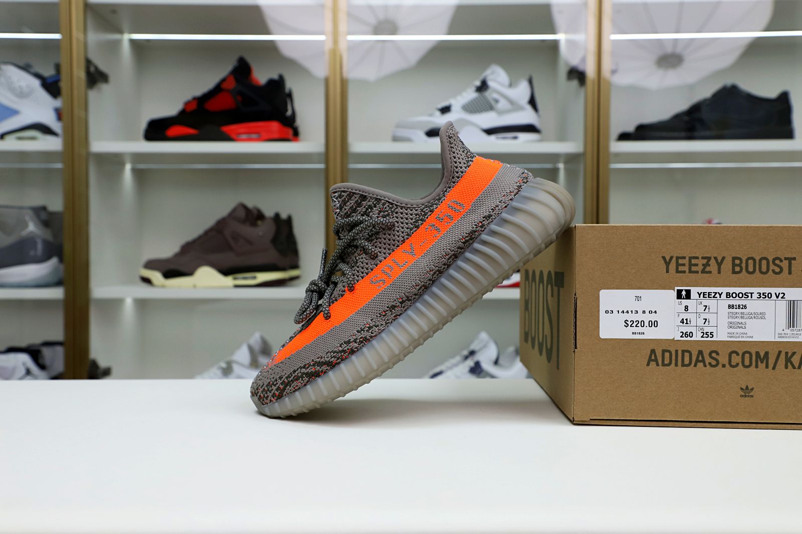 Kimi kick YEEZY BOOST 350 V2 'BELUGA'