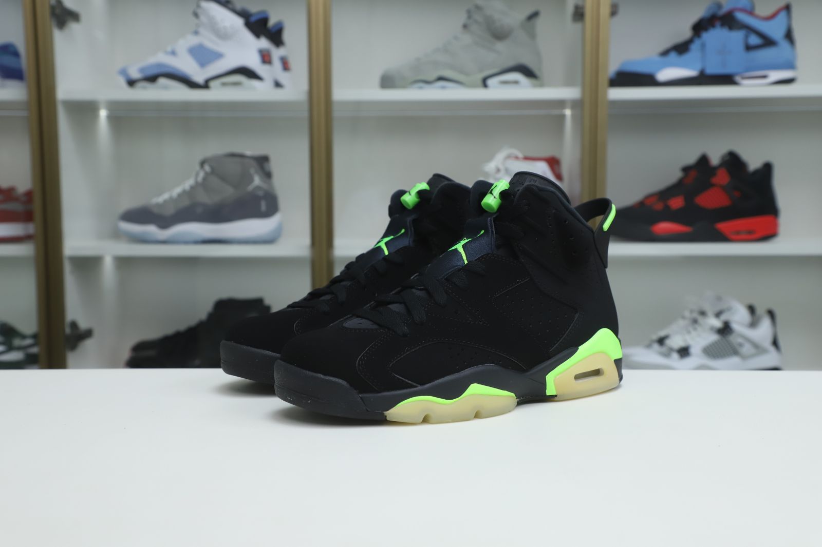 Kimi kick AIR JORDAN 6 RETRO 'ELECTRIC GREEN'