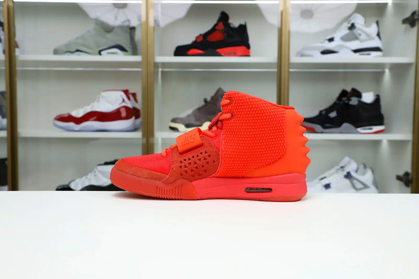 Kimikick Nike Air Yeezy 2 red october