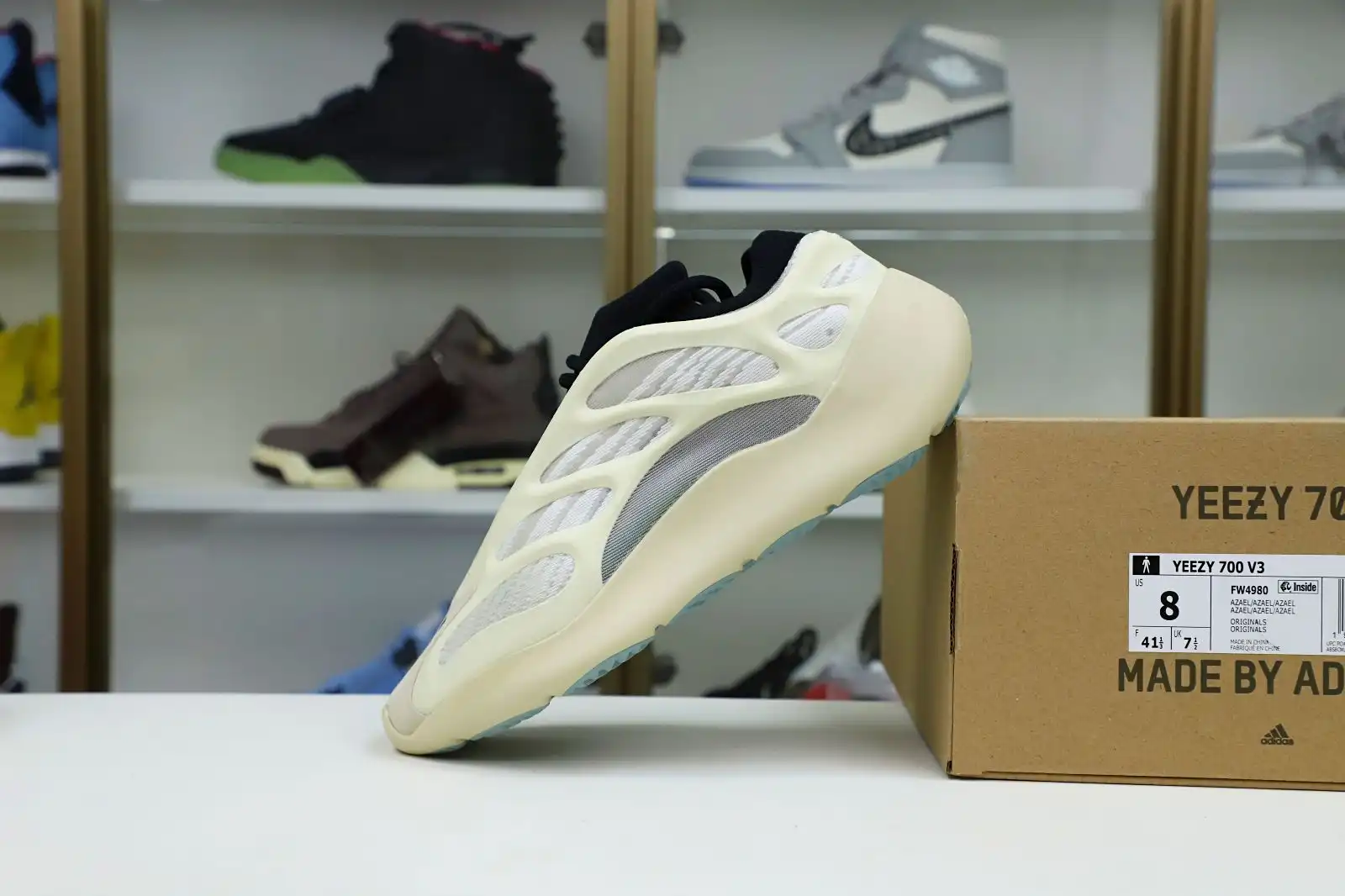 Kimikick YEEZY 700 V3 'AZAEL'