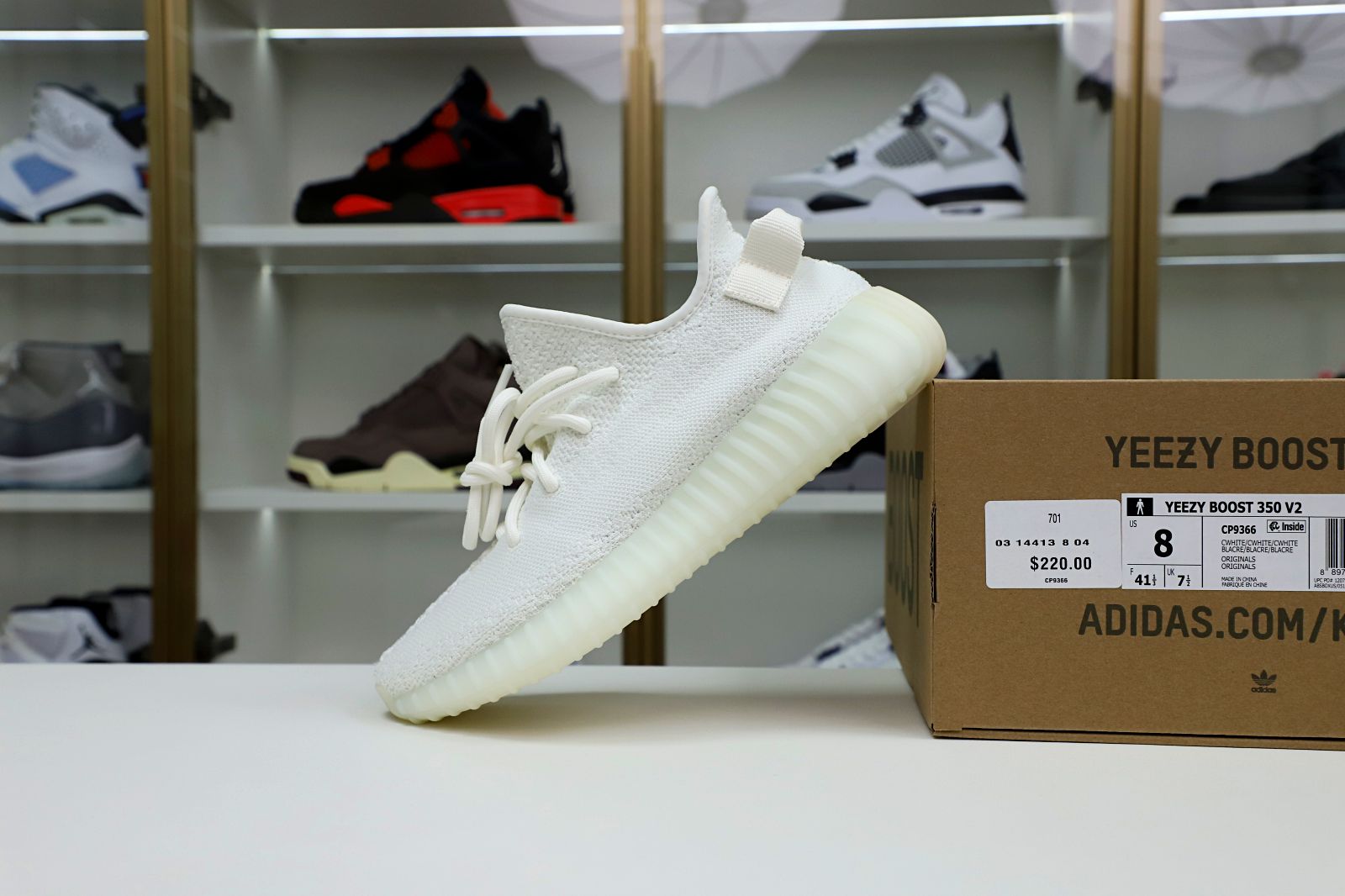 Kimi kick YEEZY BOOST 350 V2 'CREAM WHITE   TRIPLE WHITE'