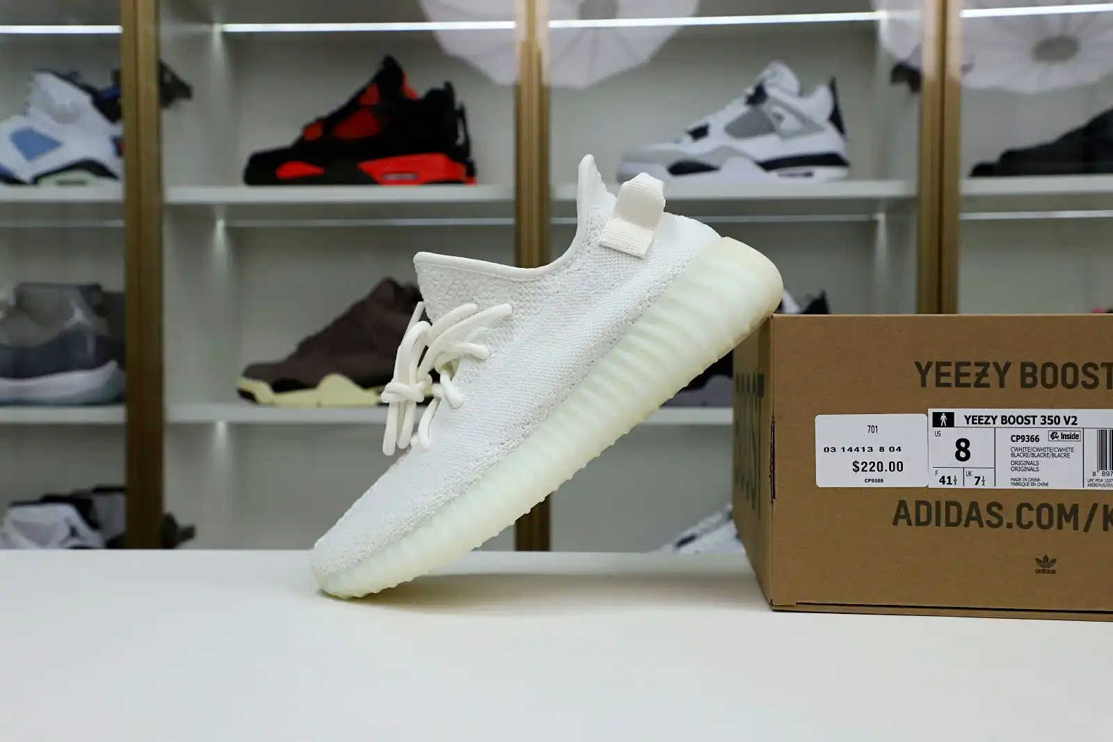 Kimikick YEEZY BOOST 350 V2 'CREAM WHITE   TRIPLE WHITE'