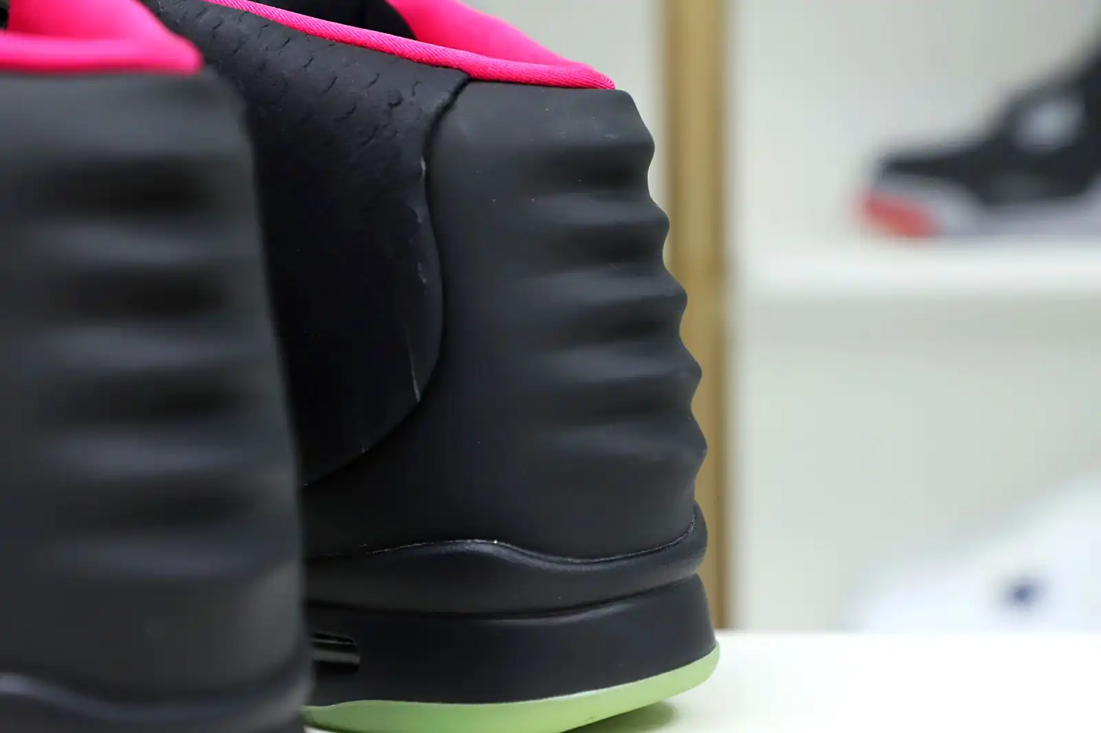 Kimikick Nike Air Yeezy 2 solar red