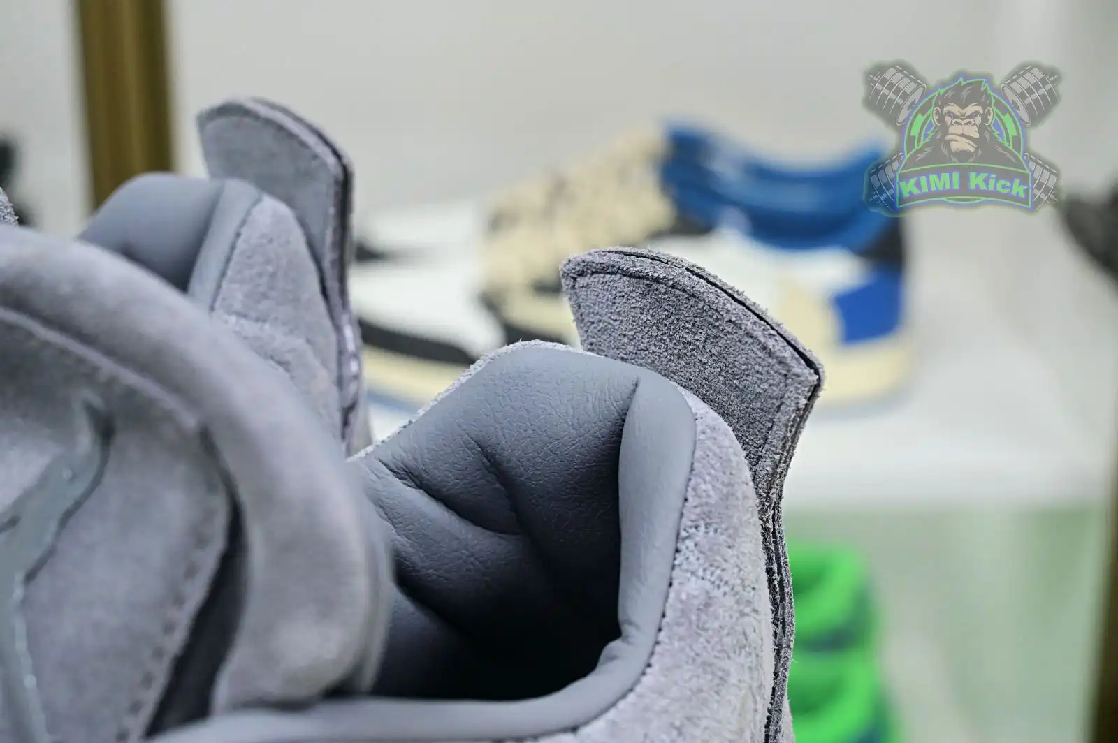 Kimikick Jordan Air Jordan 4 retro kaws