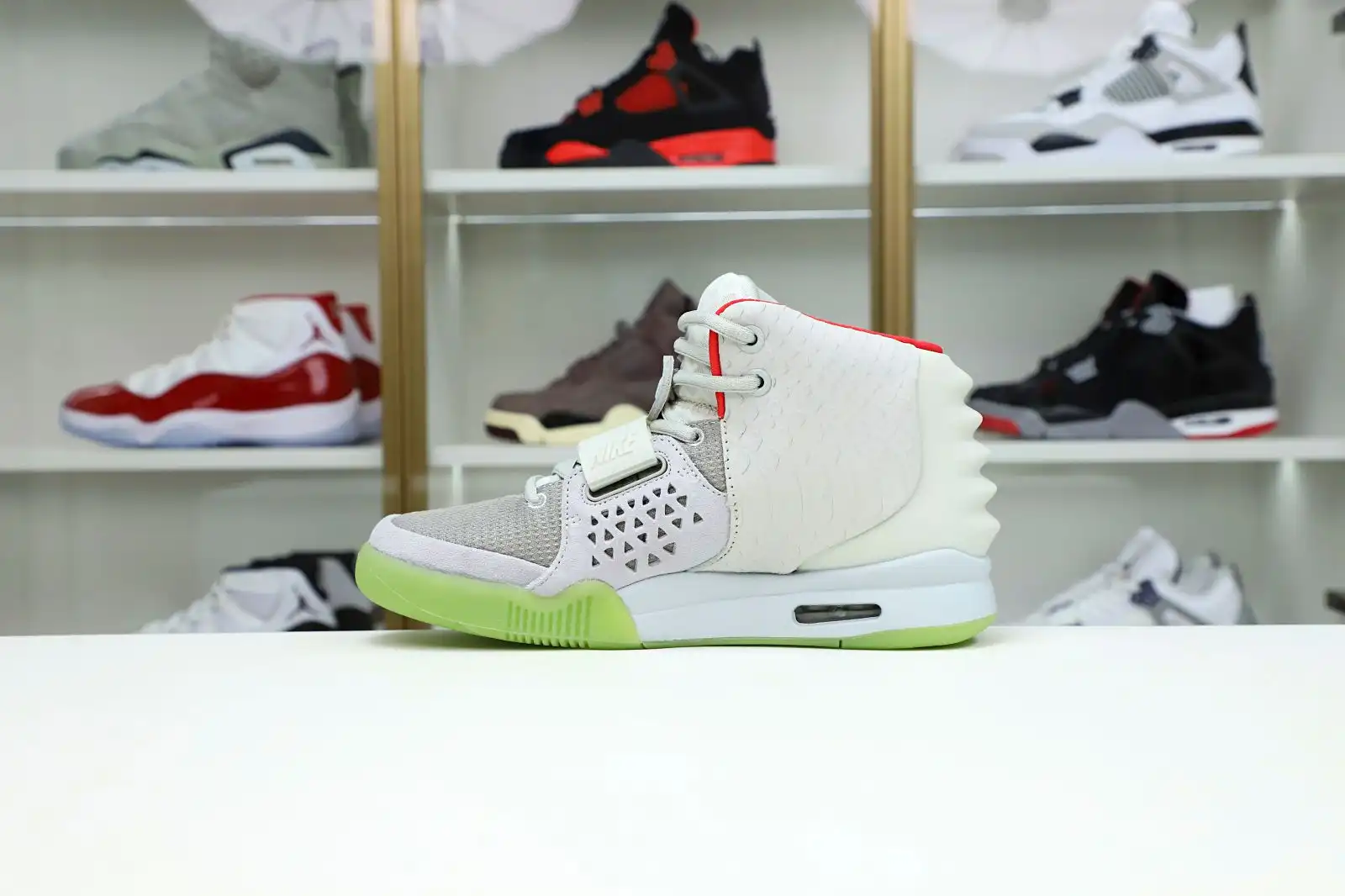 Kimikick Nike Air Yeezy 2 nrg kanye west