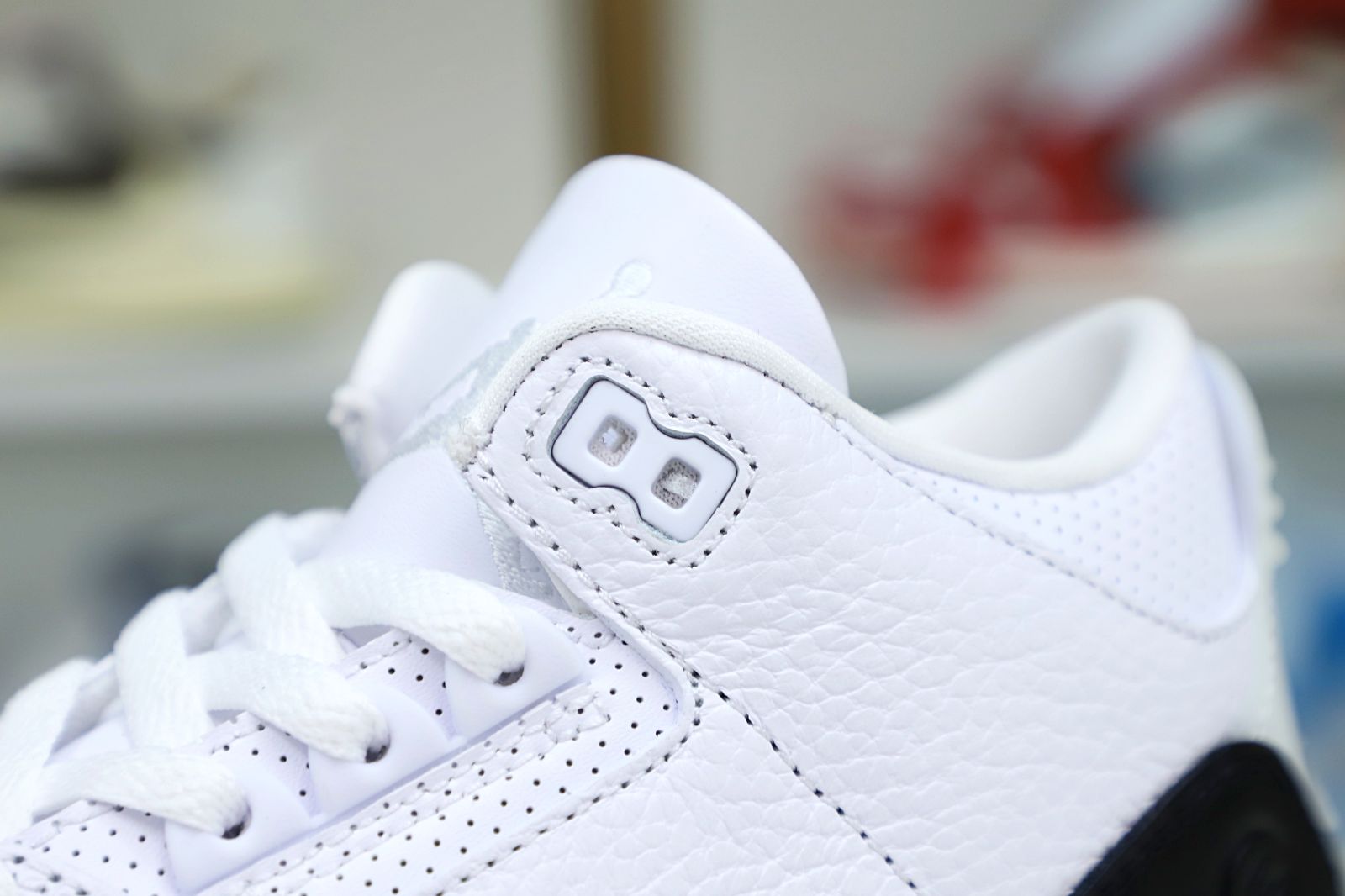 Kimi kick FRAGMENT DESIGN X AIR JORDAN 3 RETRO SP 'WHITE'