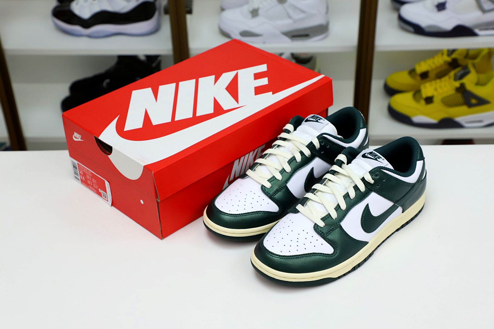 Kimi kick NIKE WMNS DUNK LOW 'VINTAGE GREEN'