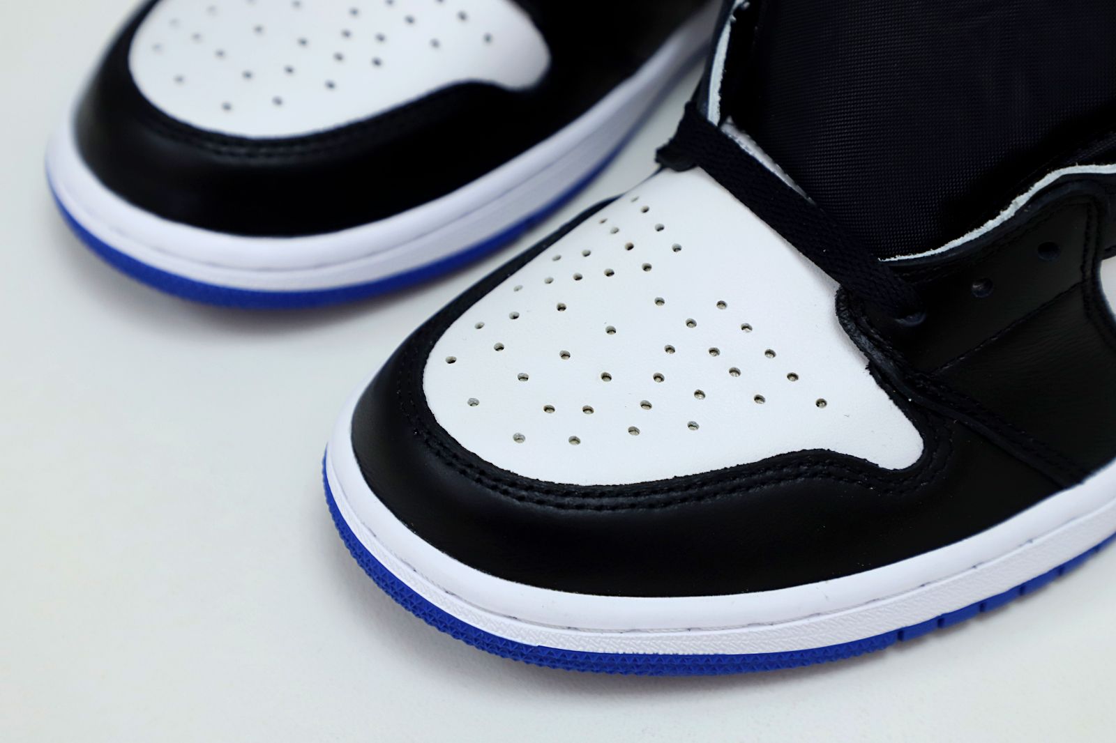 Kimi kick FRAGMENT DESIGN X AIR JORDAN 1 RETRO HIGH