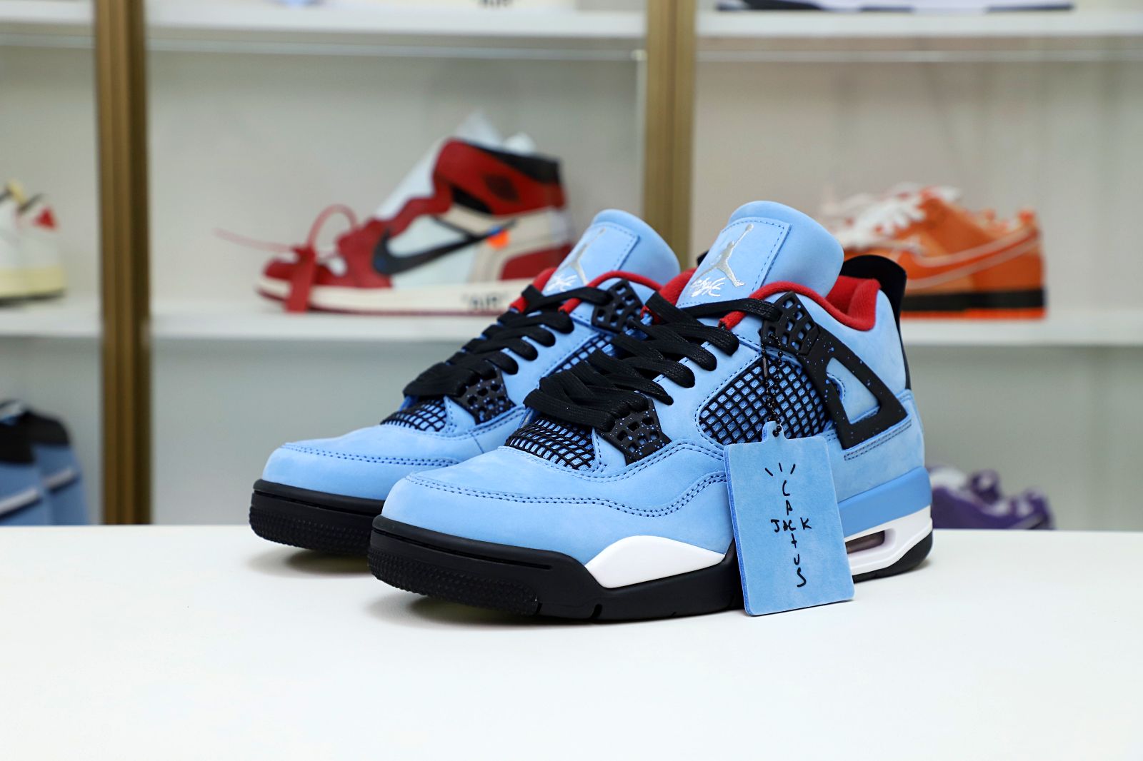 Kimi kick TRAVIS SCOTT X AIR JORDAN 4 RETRO 'CACTUS JACK' FRIENDS &amp; FAMILY