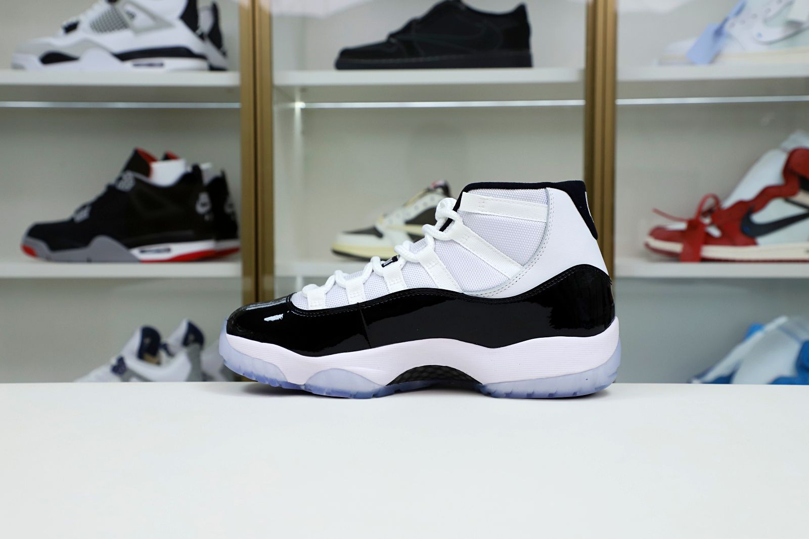 Kimi kick AIR JORDAN 11 RETRO 'CONCORD' 2018